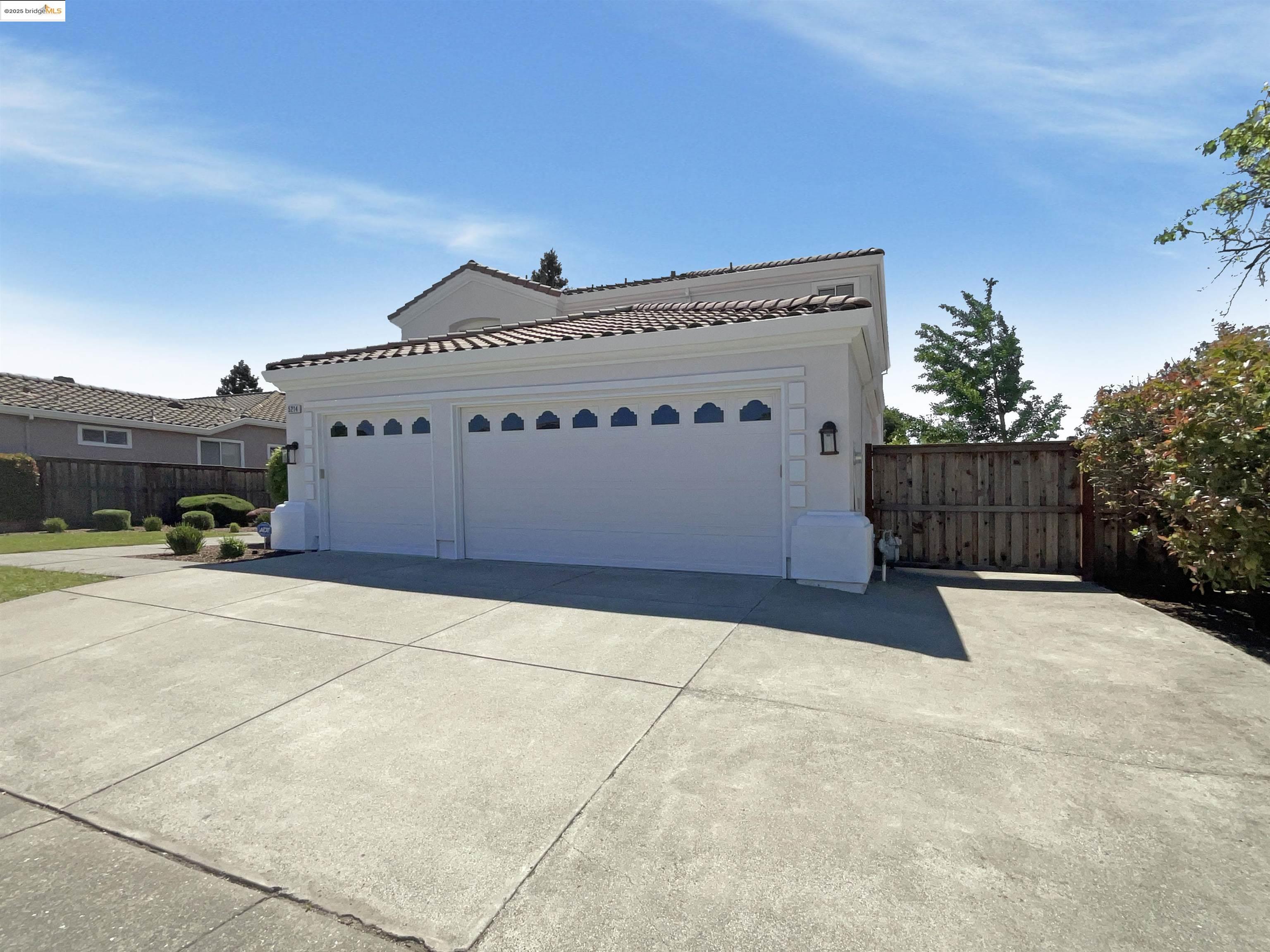 5214 Pavilion Ct