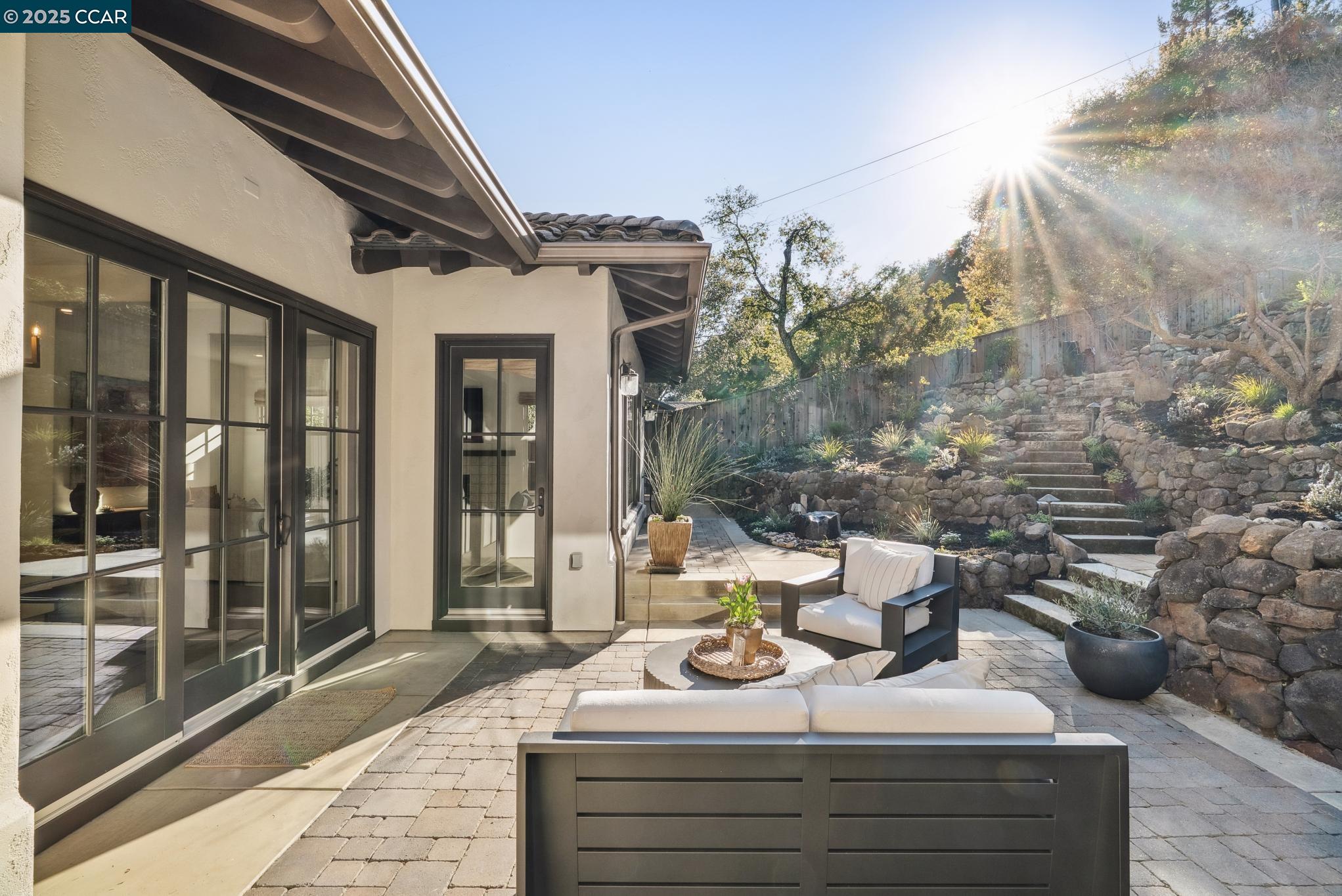 1121 RAHARA DRIVE