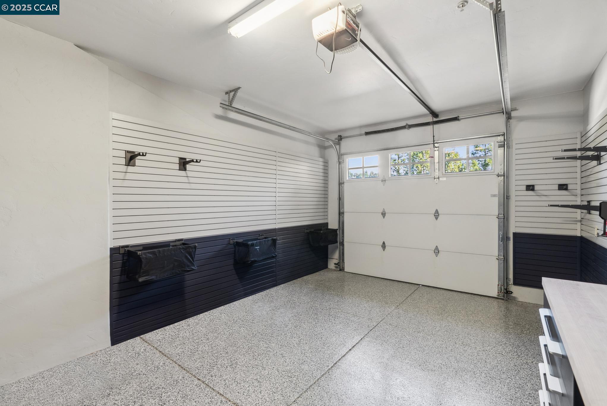 1121 RAHARA DRIVE