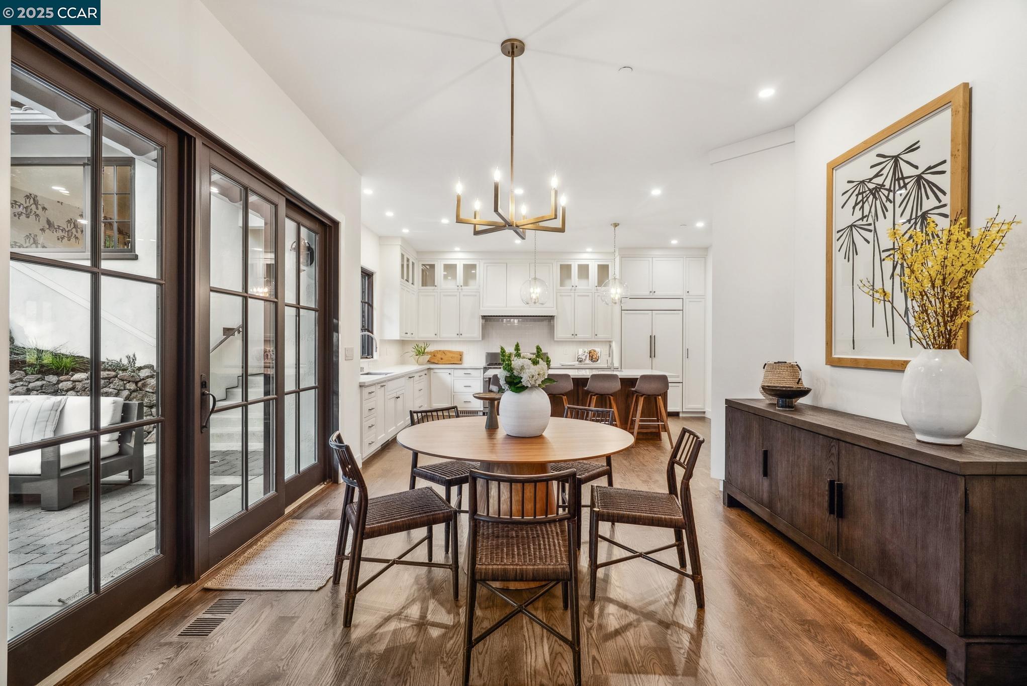 1121 RAHARA DRIVE