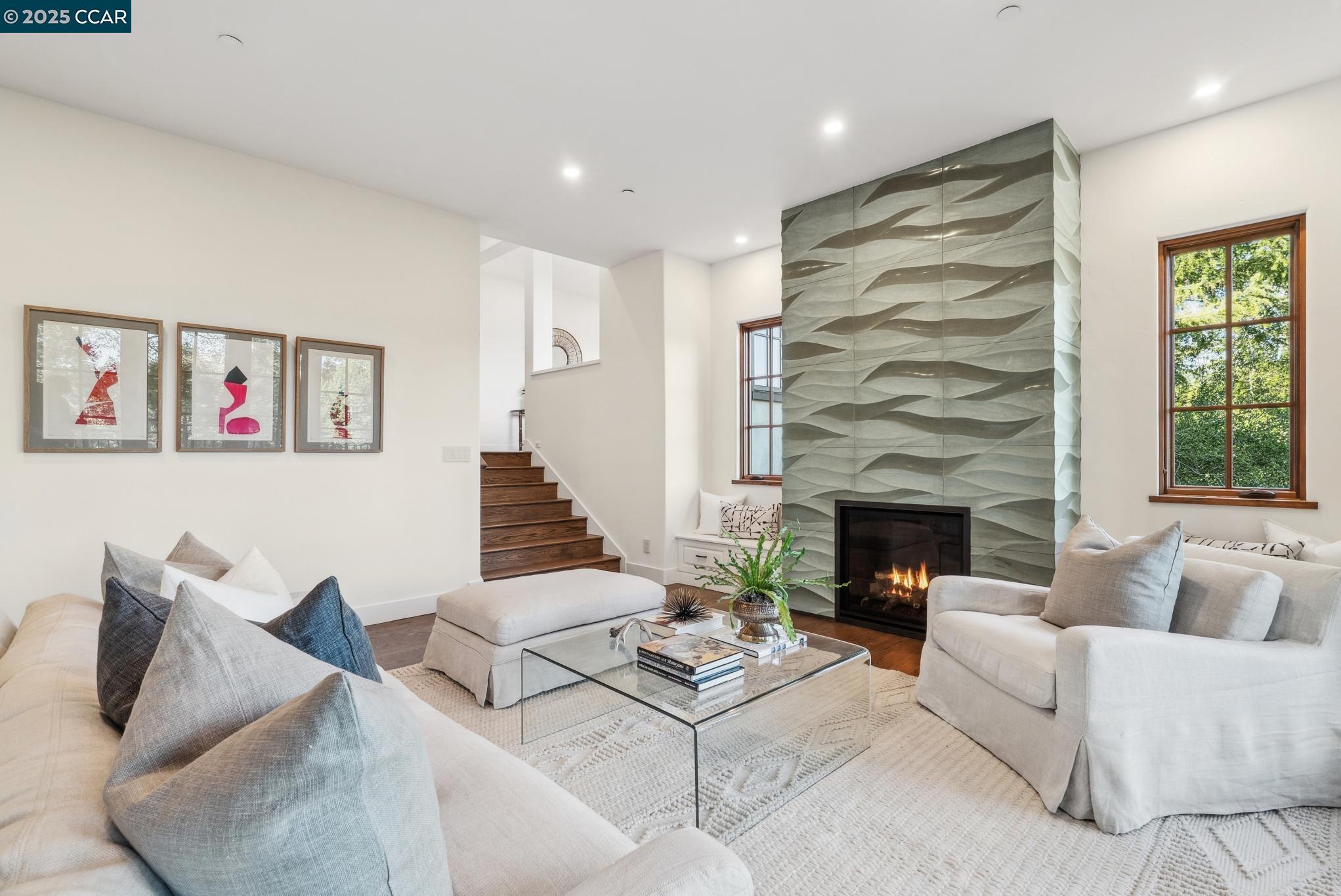 1121 RAHARA DRIVE