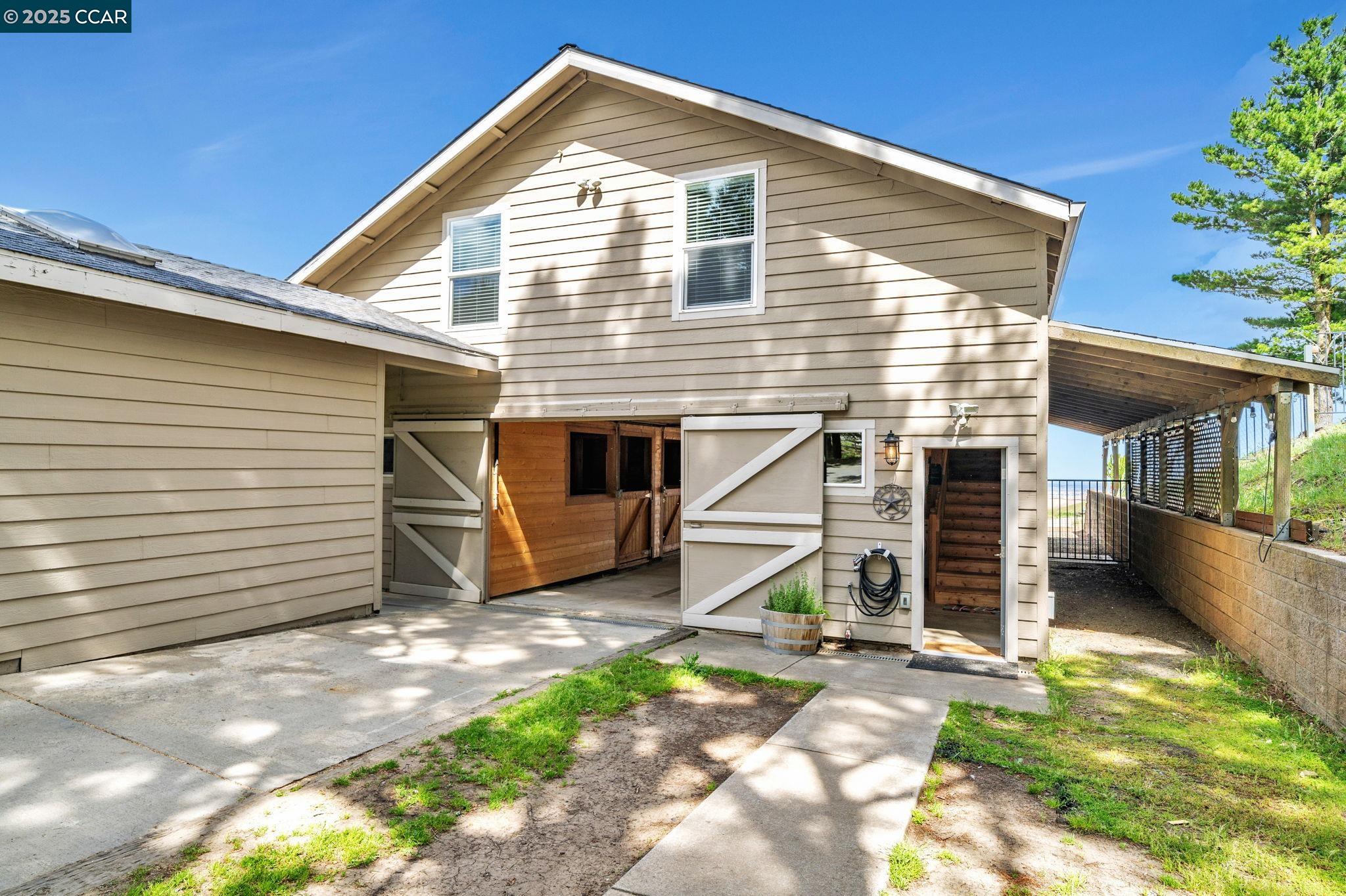 10555 Morgan Territory