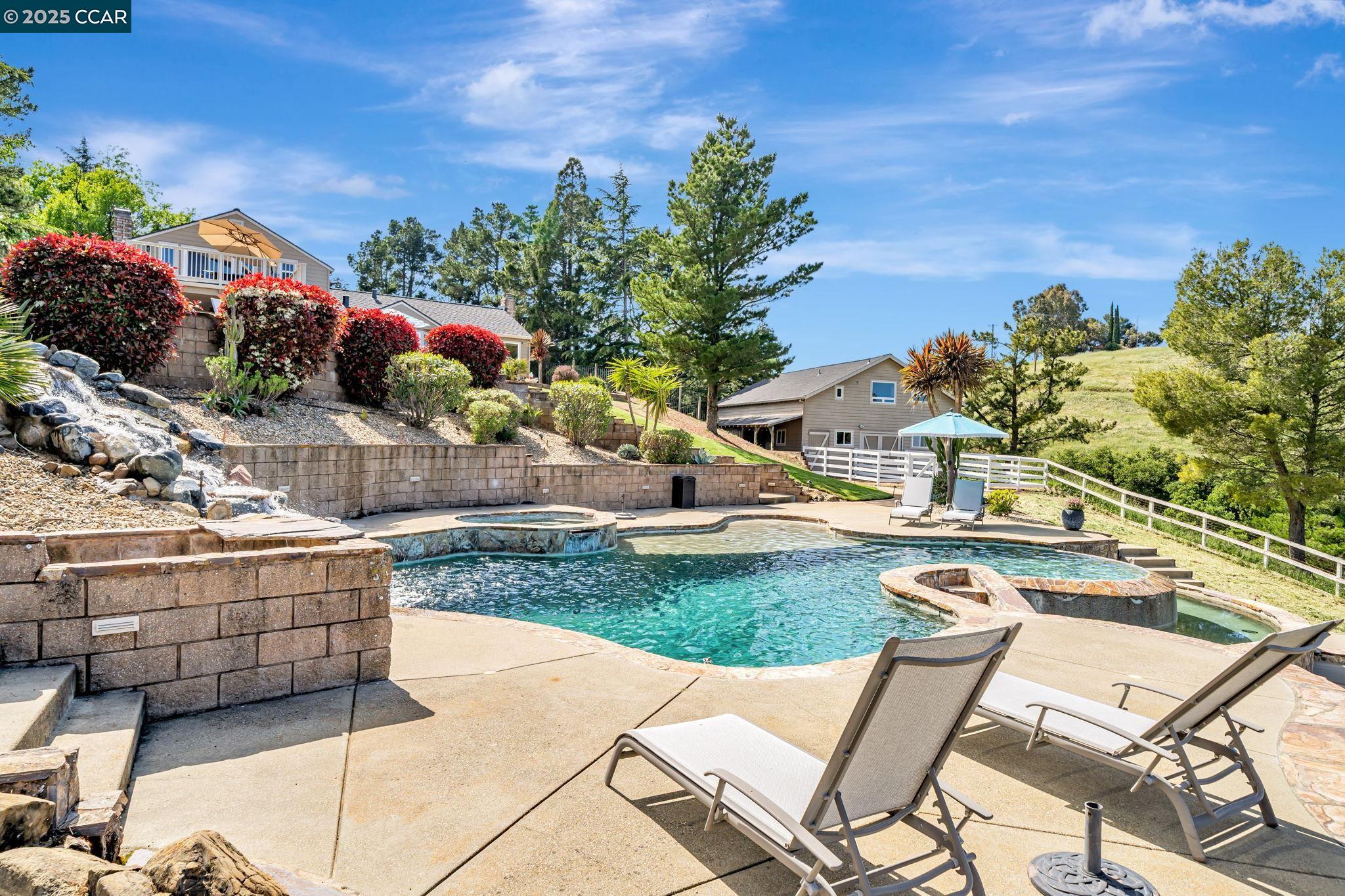 10555 Morgan Territory