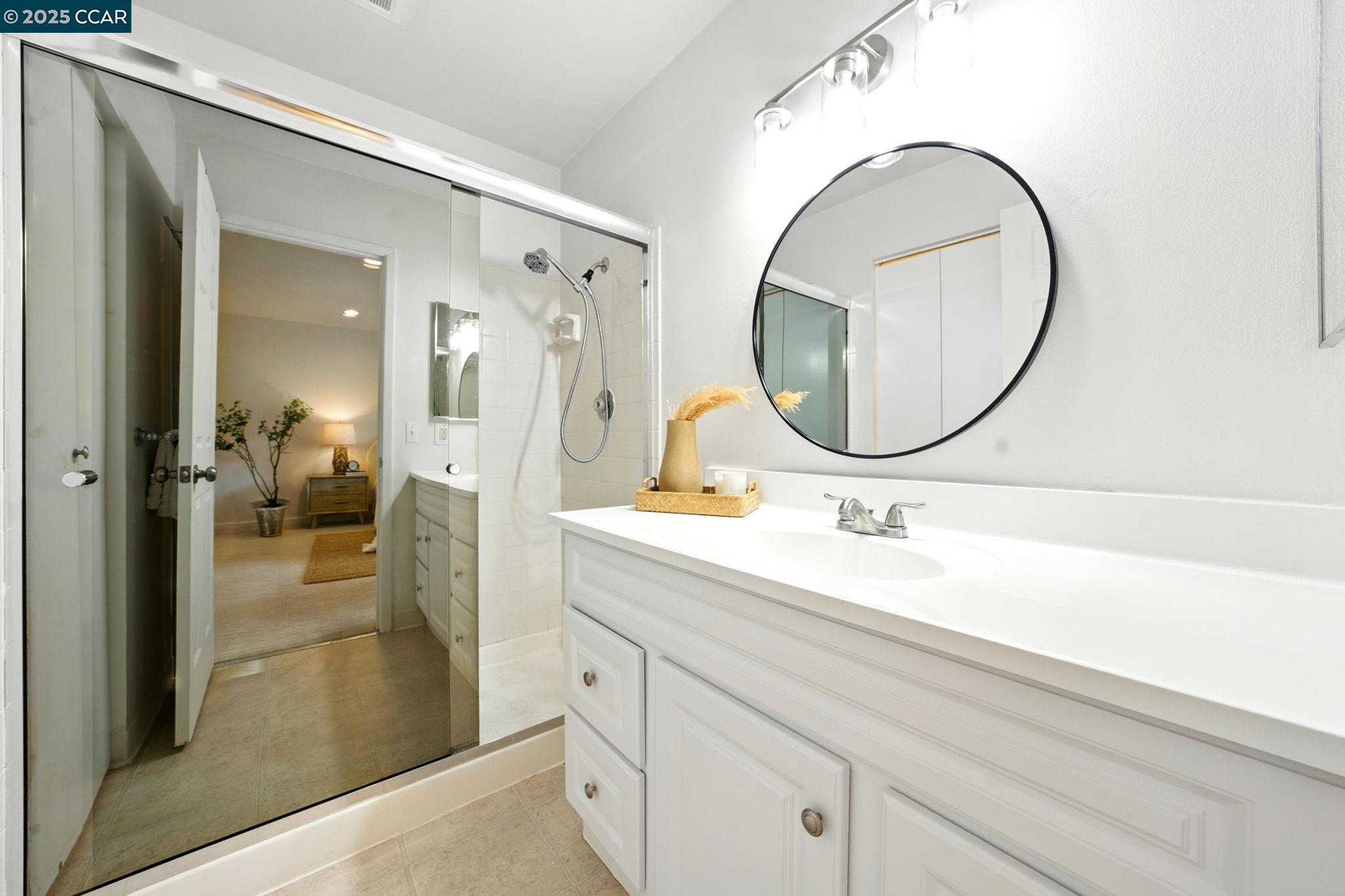 242 Ashley Cir