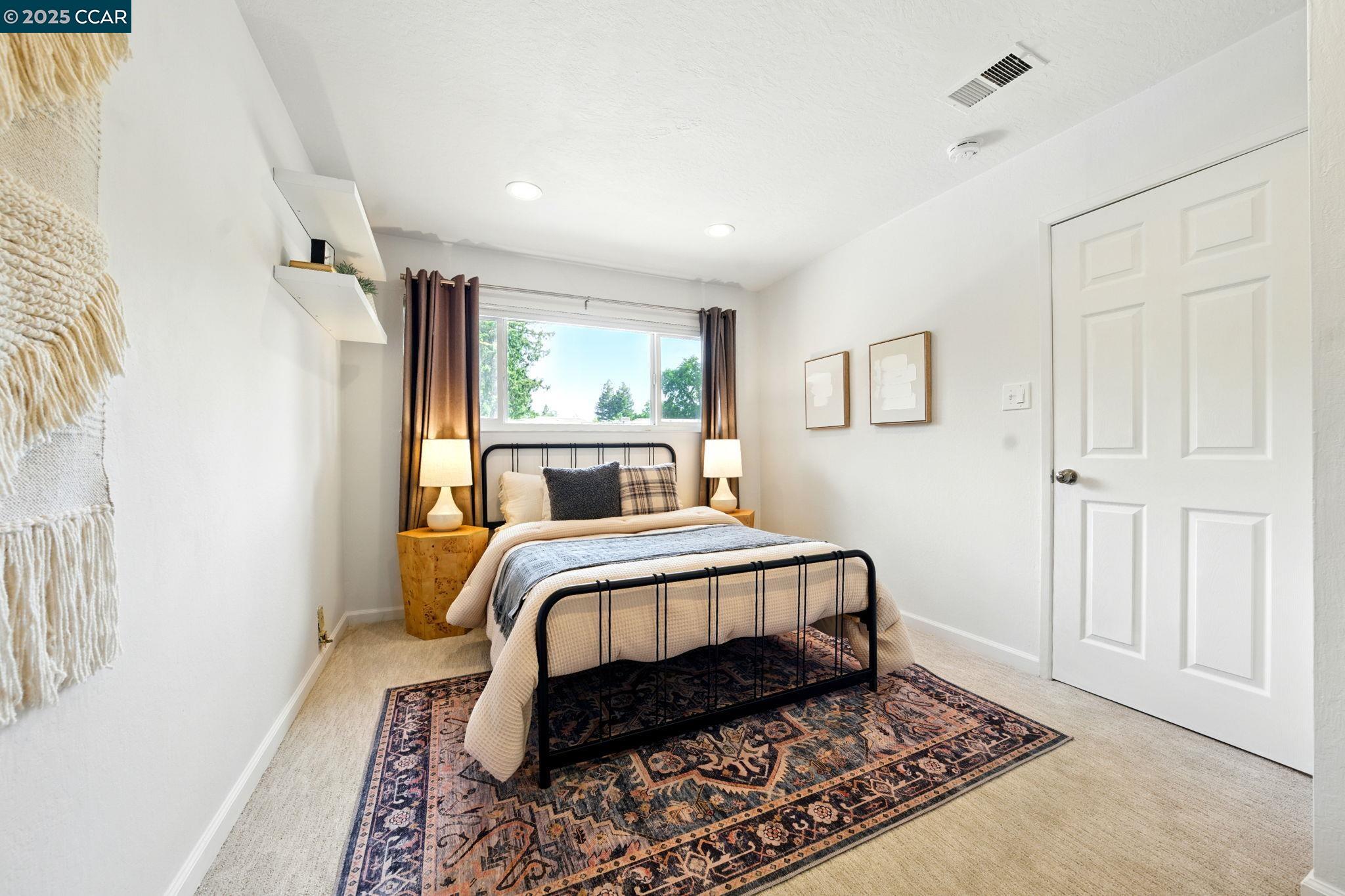 242 Ashley Cir