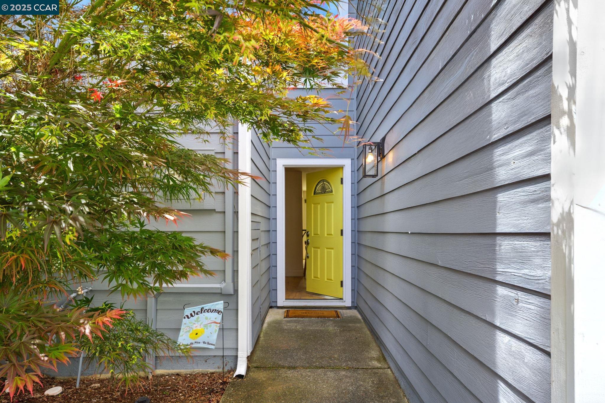 242 Ashley Cir