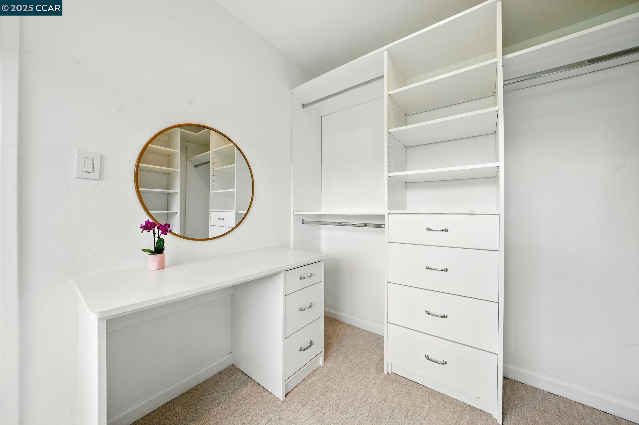 242 Ashley Cir