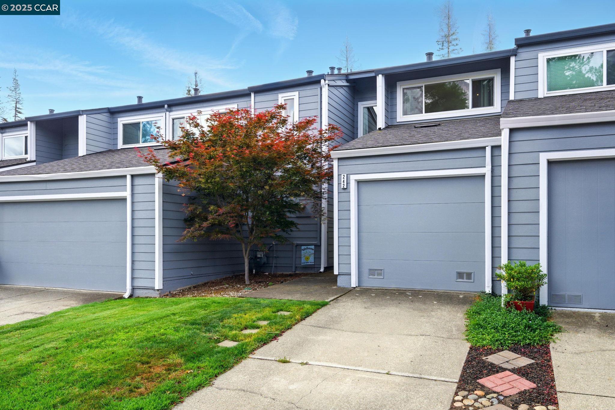 242 Ashley Cir