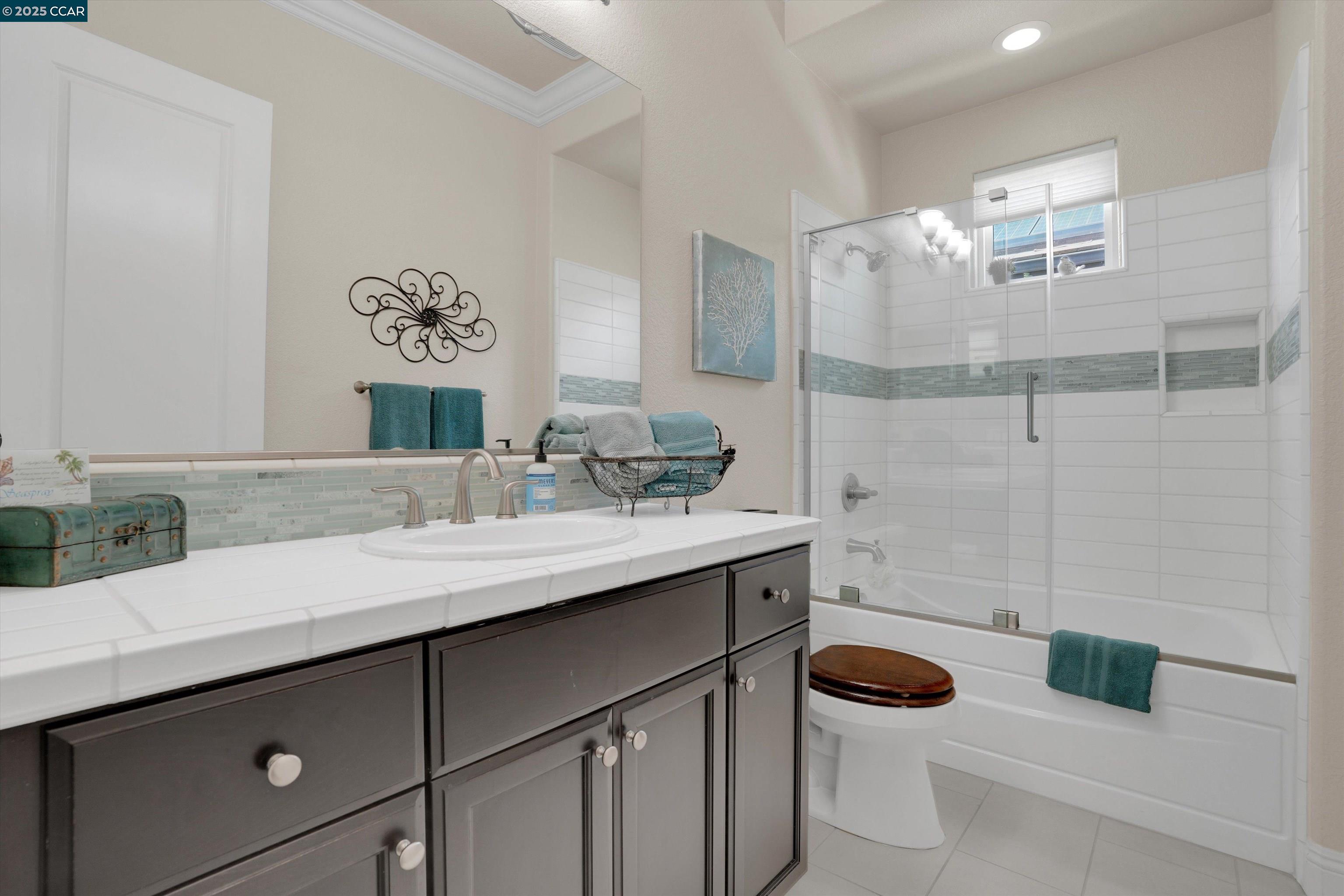 1532 Symphony Cir
