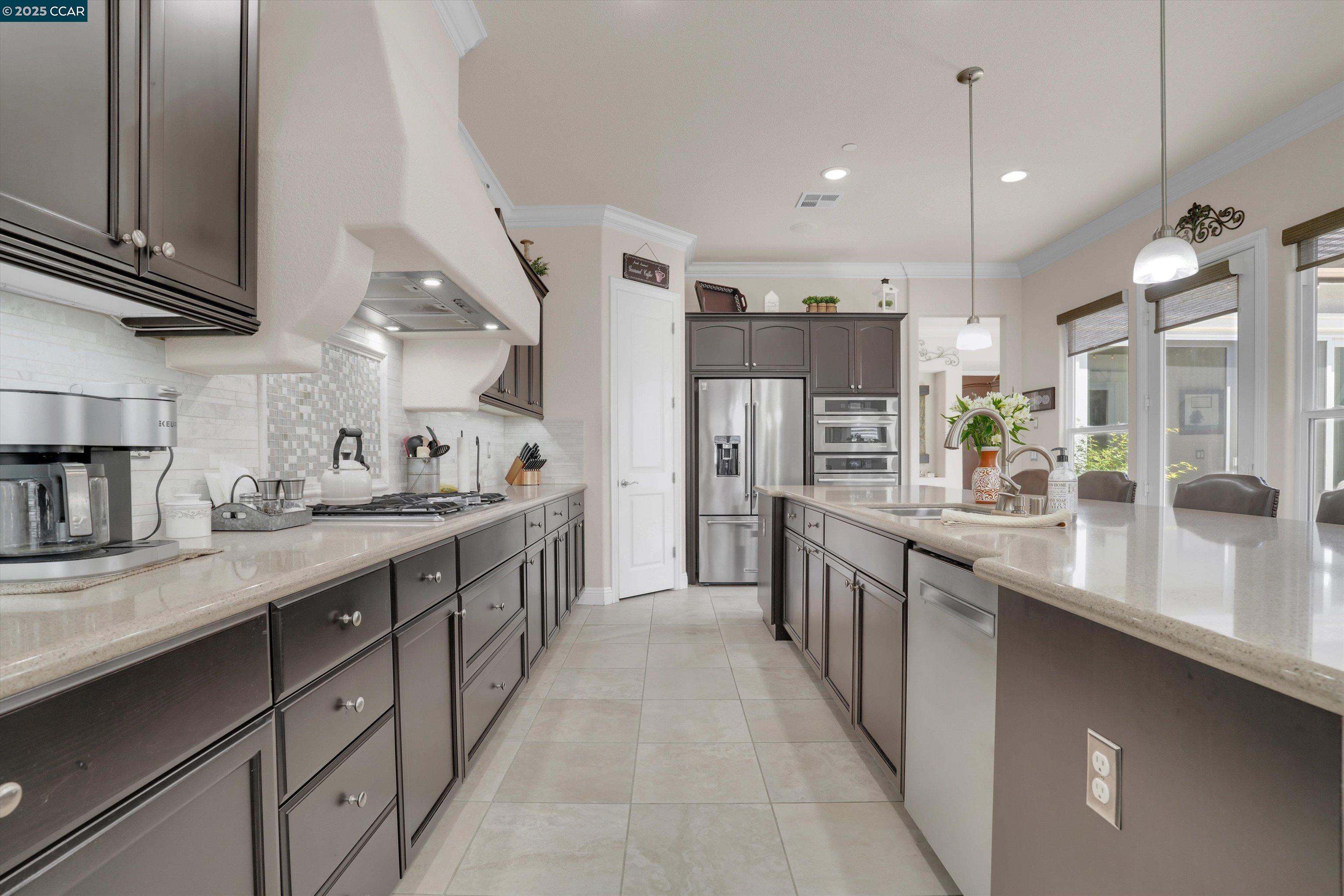 1532 Symphony Cir