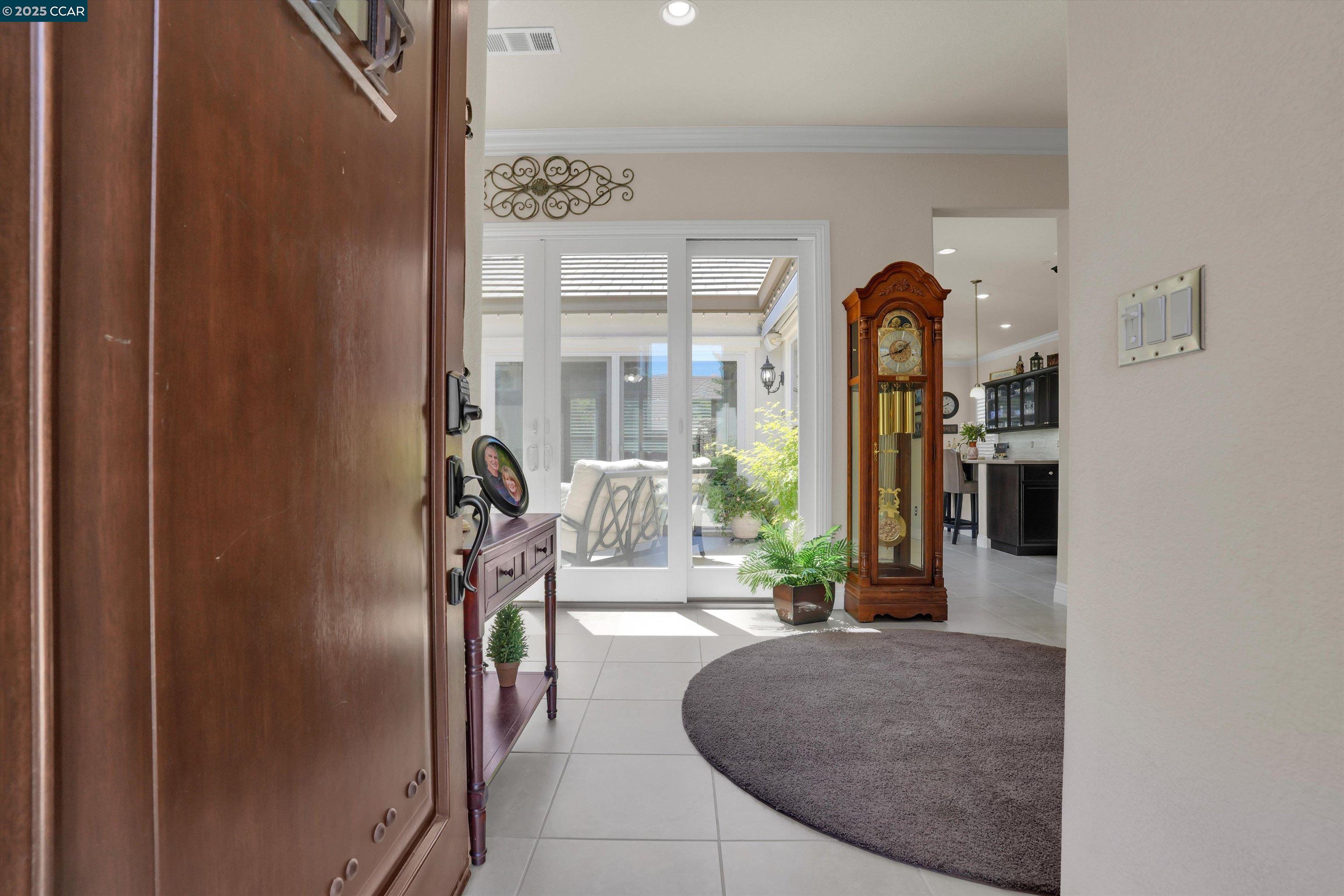 1532 Symphony Cir