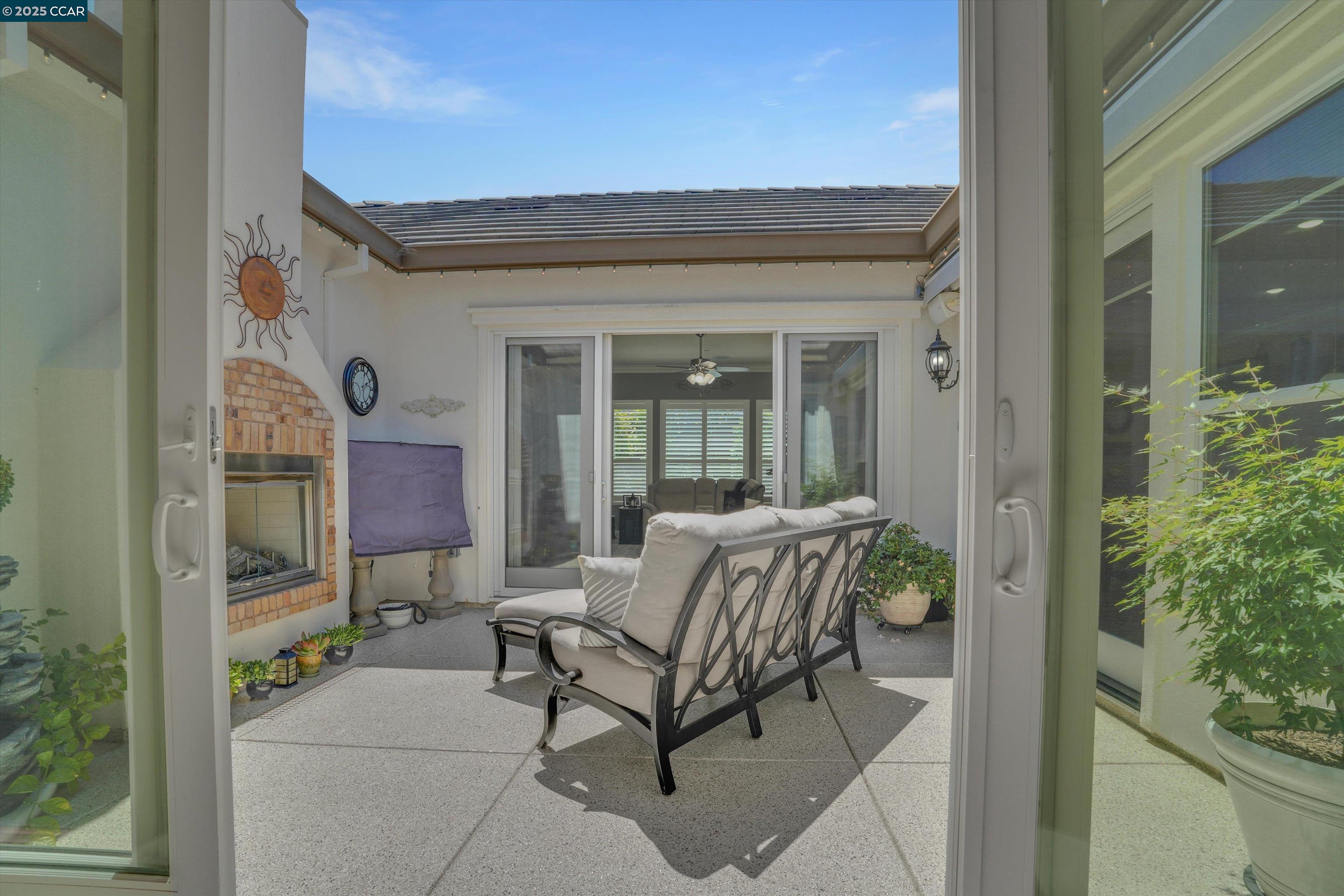 1532 Symphony Cir