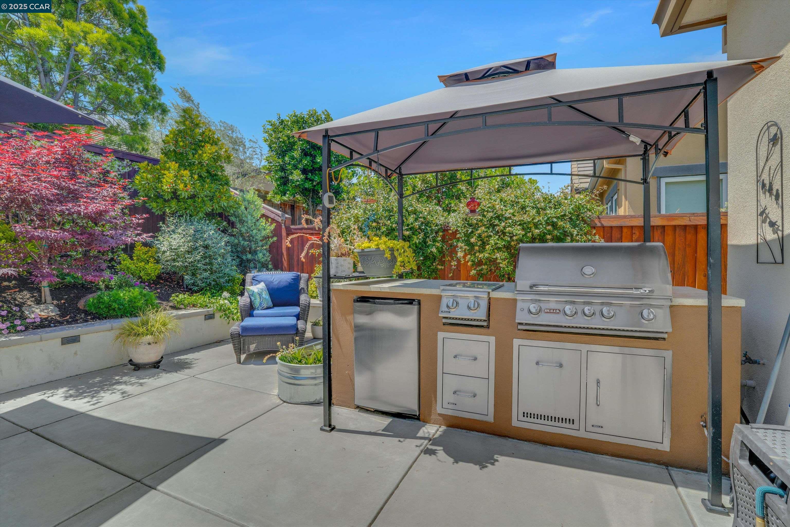 1532 Symphony Cir