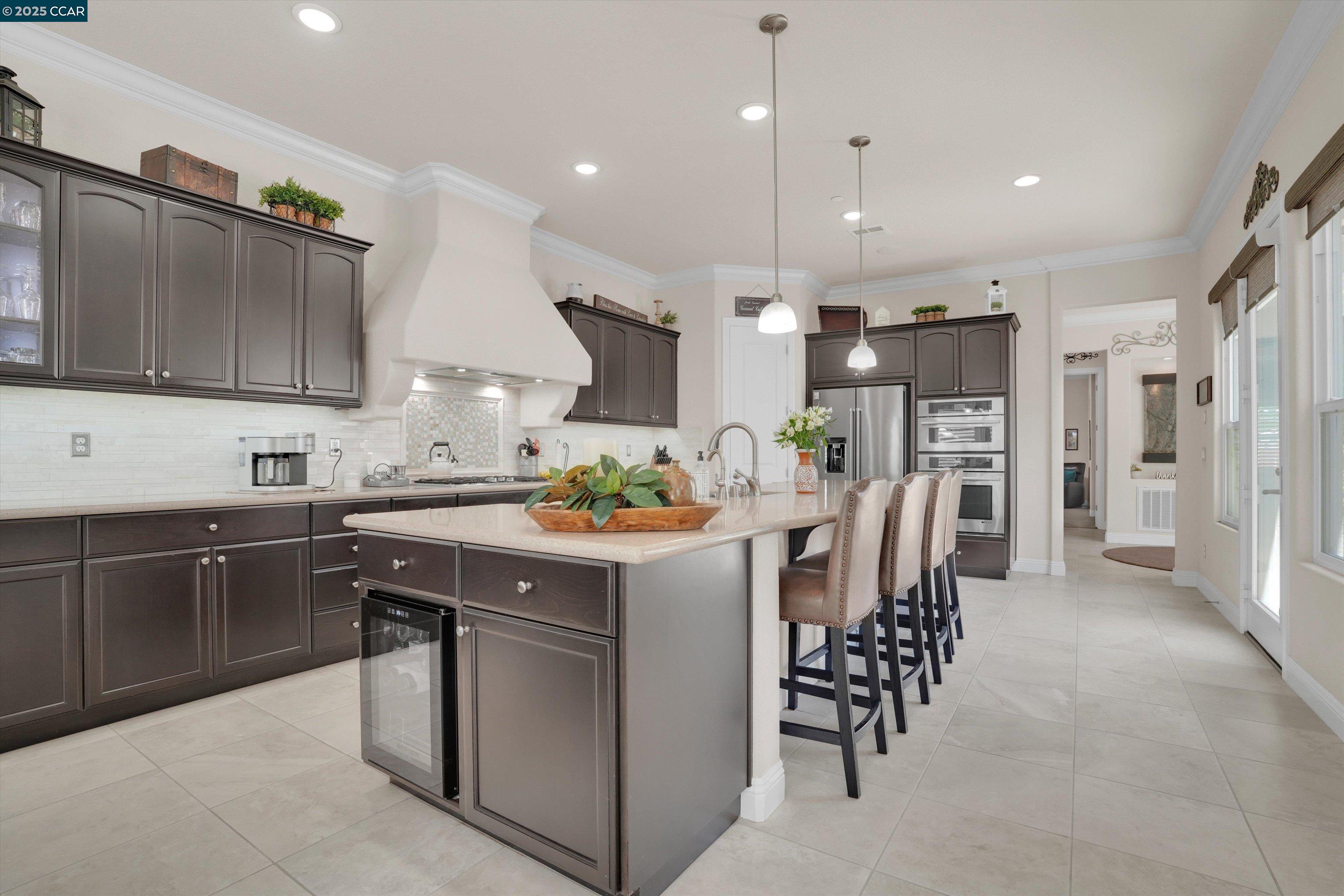 1532 Symphony Cir