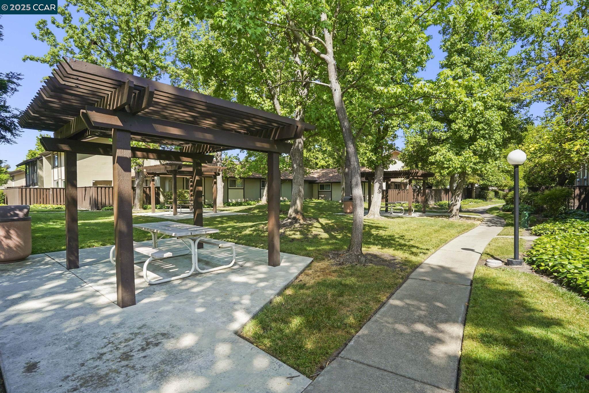 1583 Candelero Dr