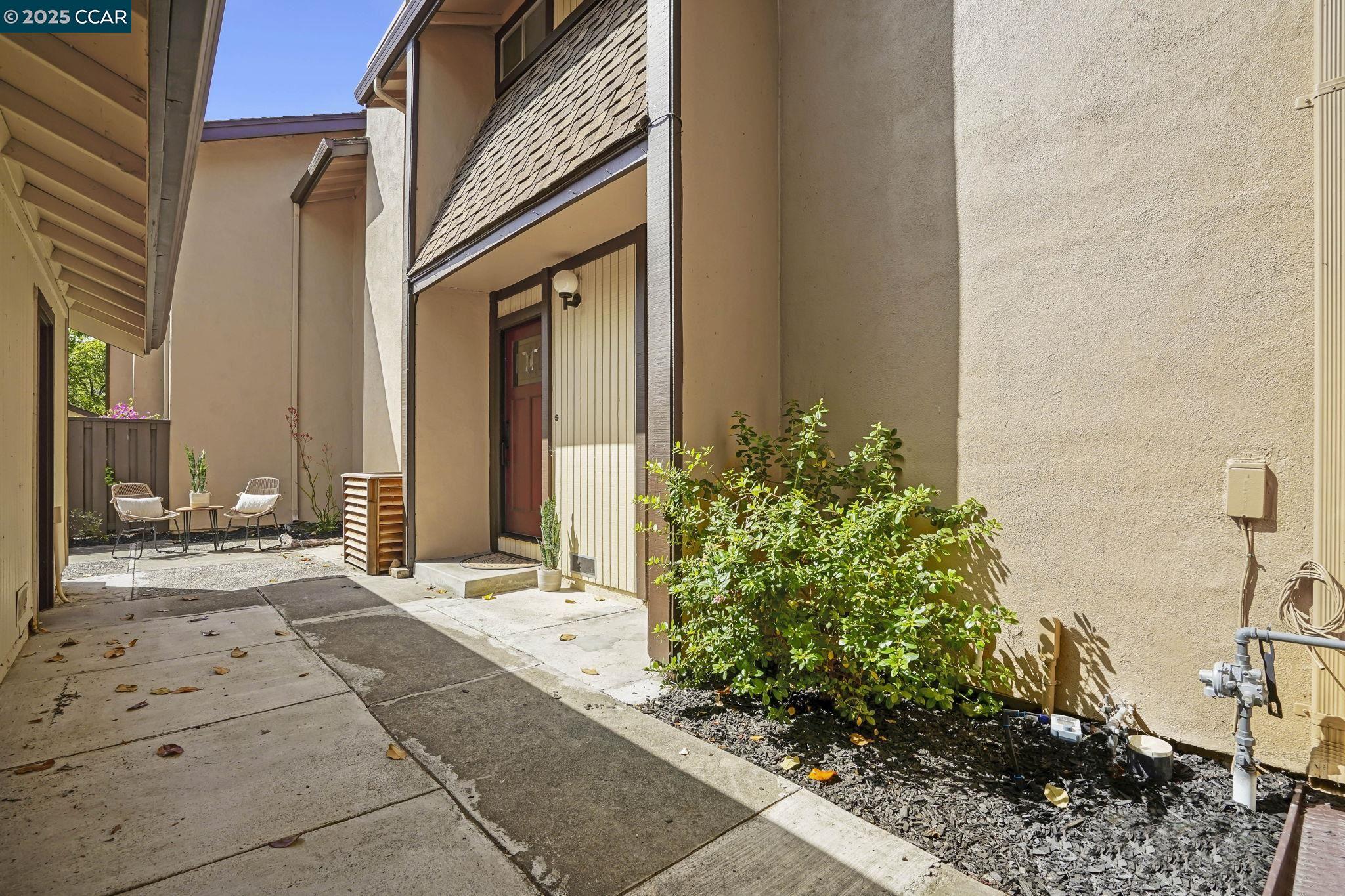 1583 Candelero Dr