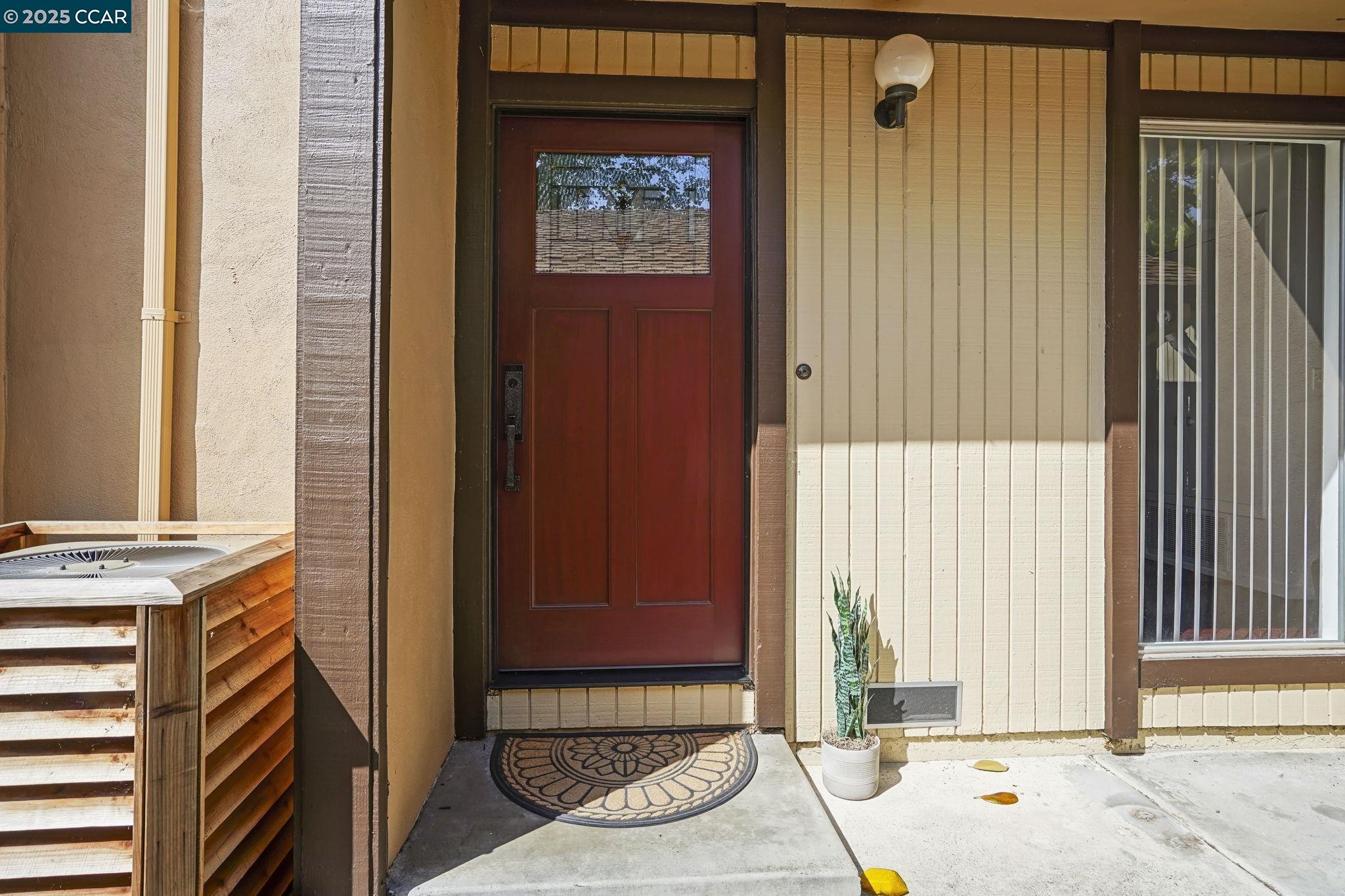 1583 Candelero Dr
