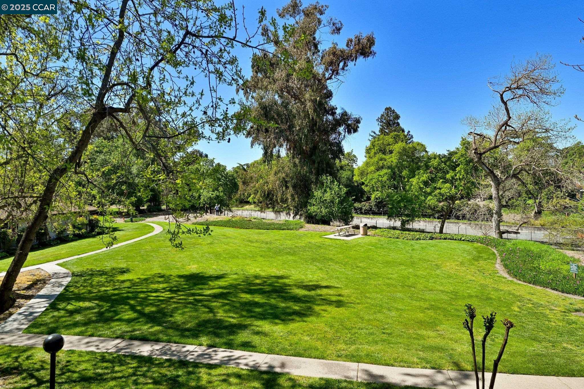 1583 Candelero Dr