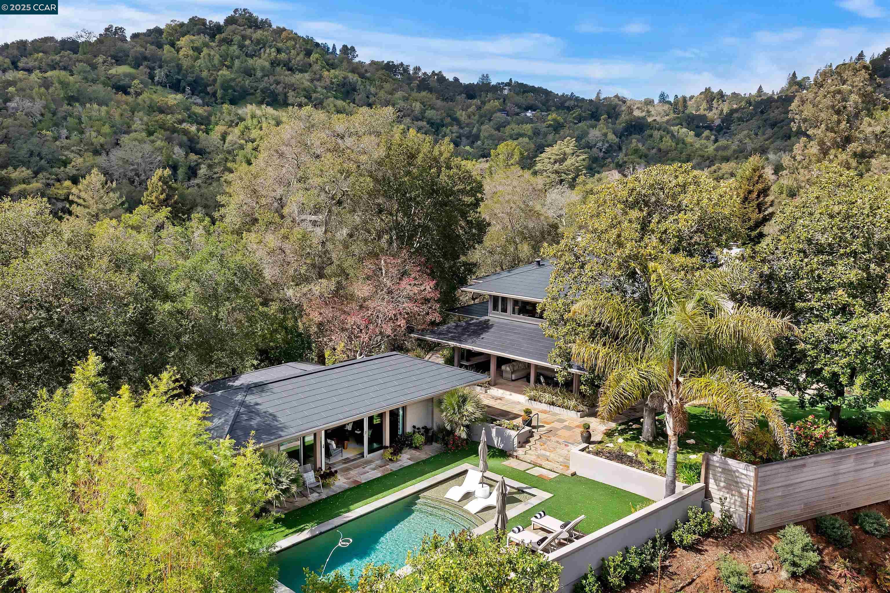1121 Estates Dr