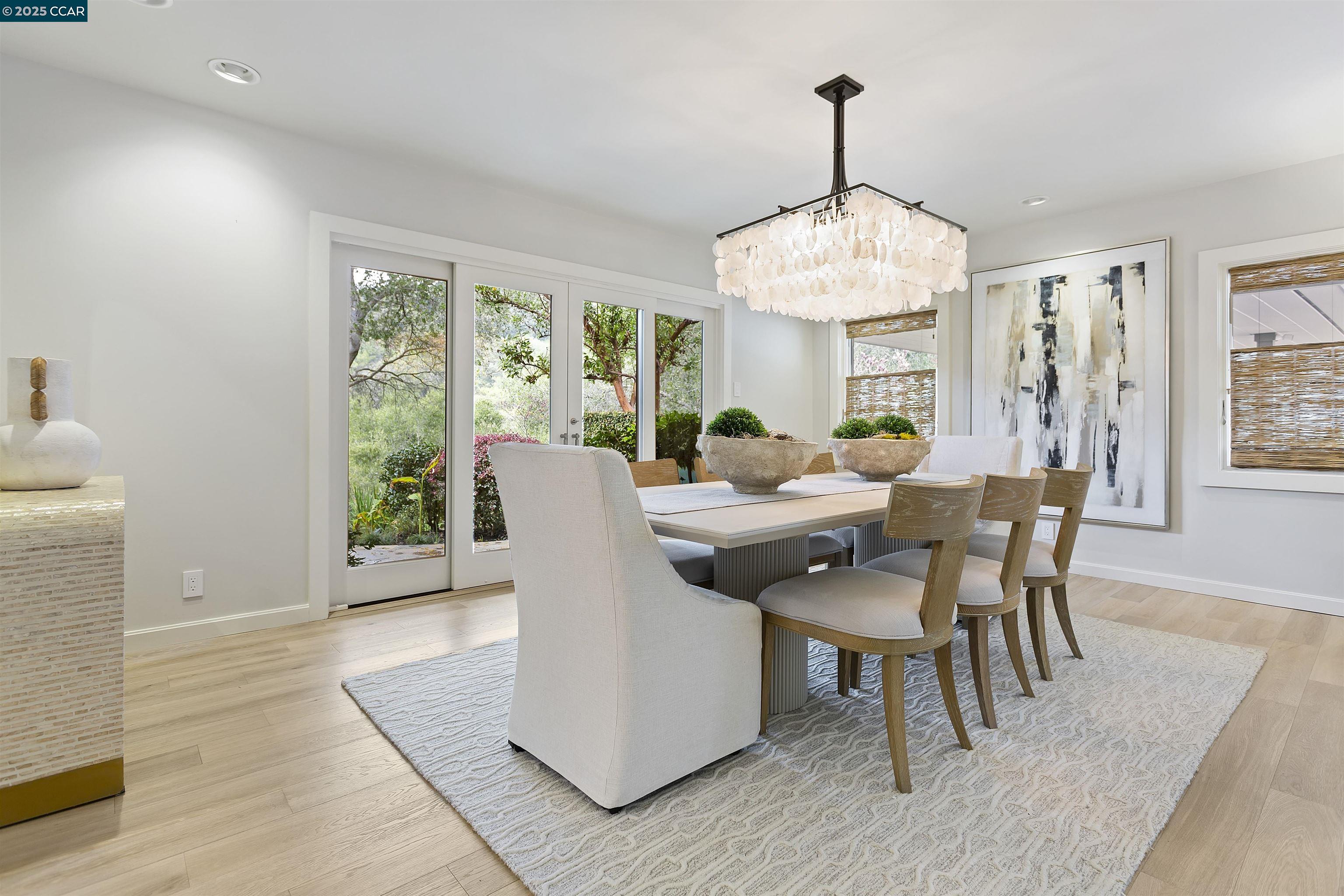1121 Estates Dr