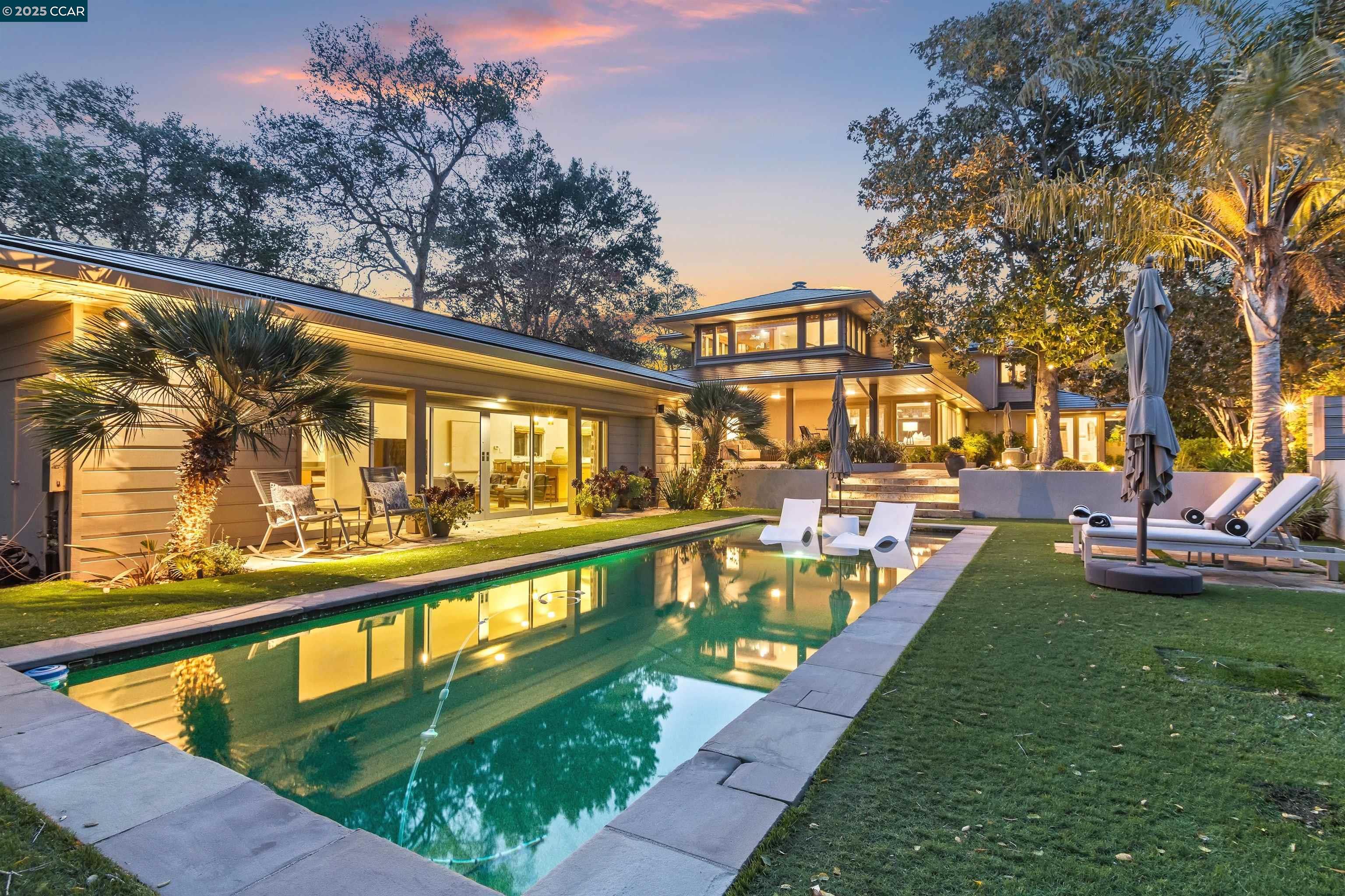 1121 Estates Dr
