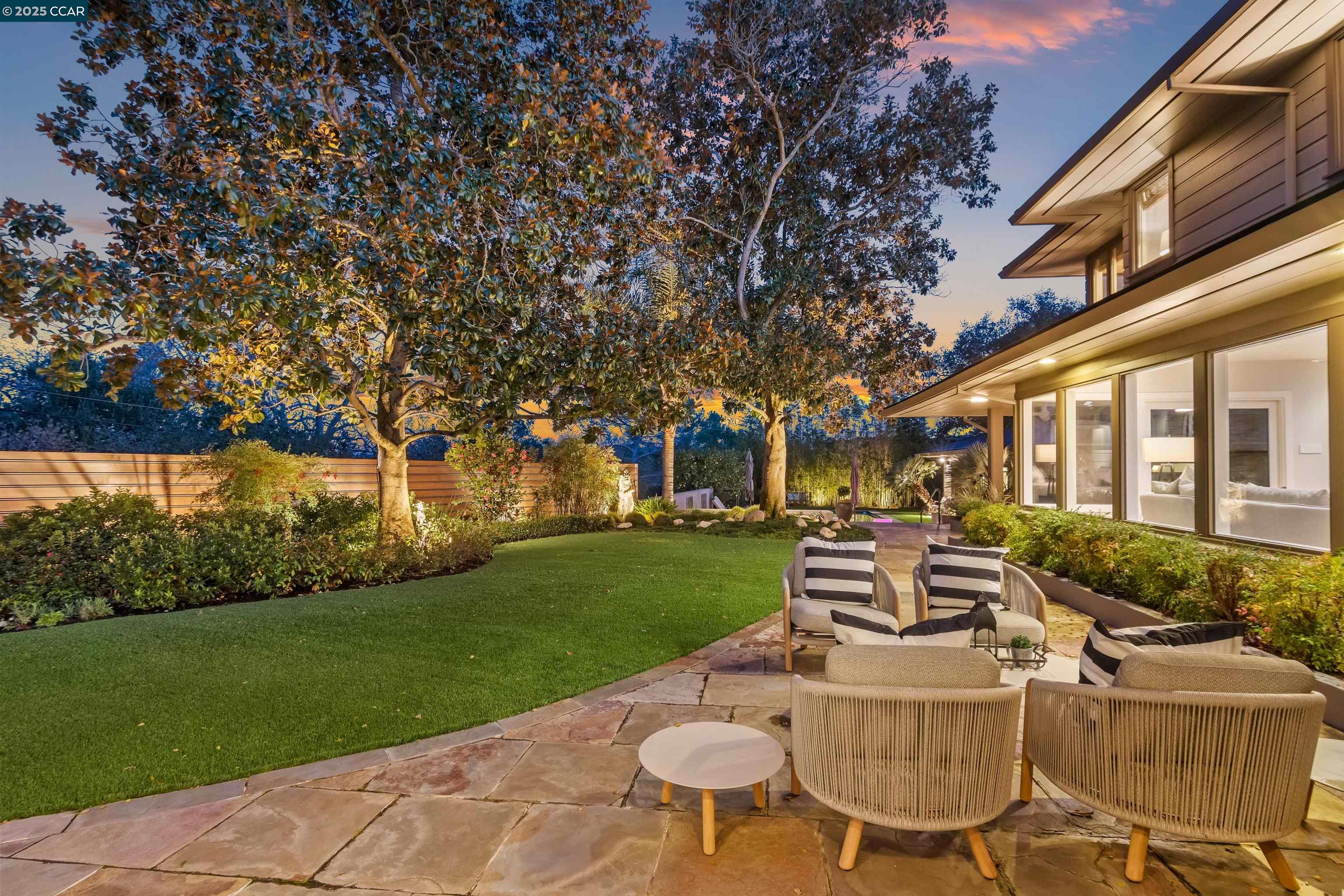 1121 Estates Dr