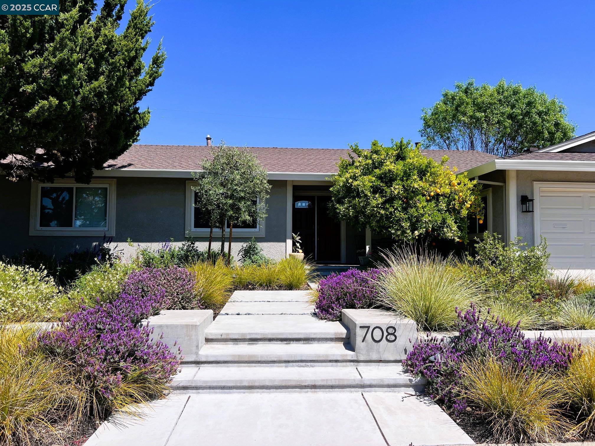 708 Citrus Ave