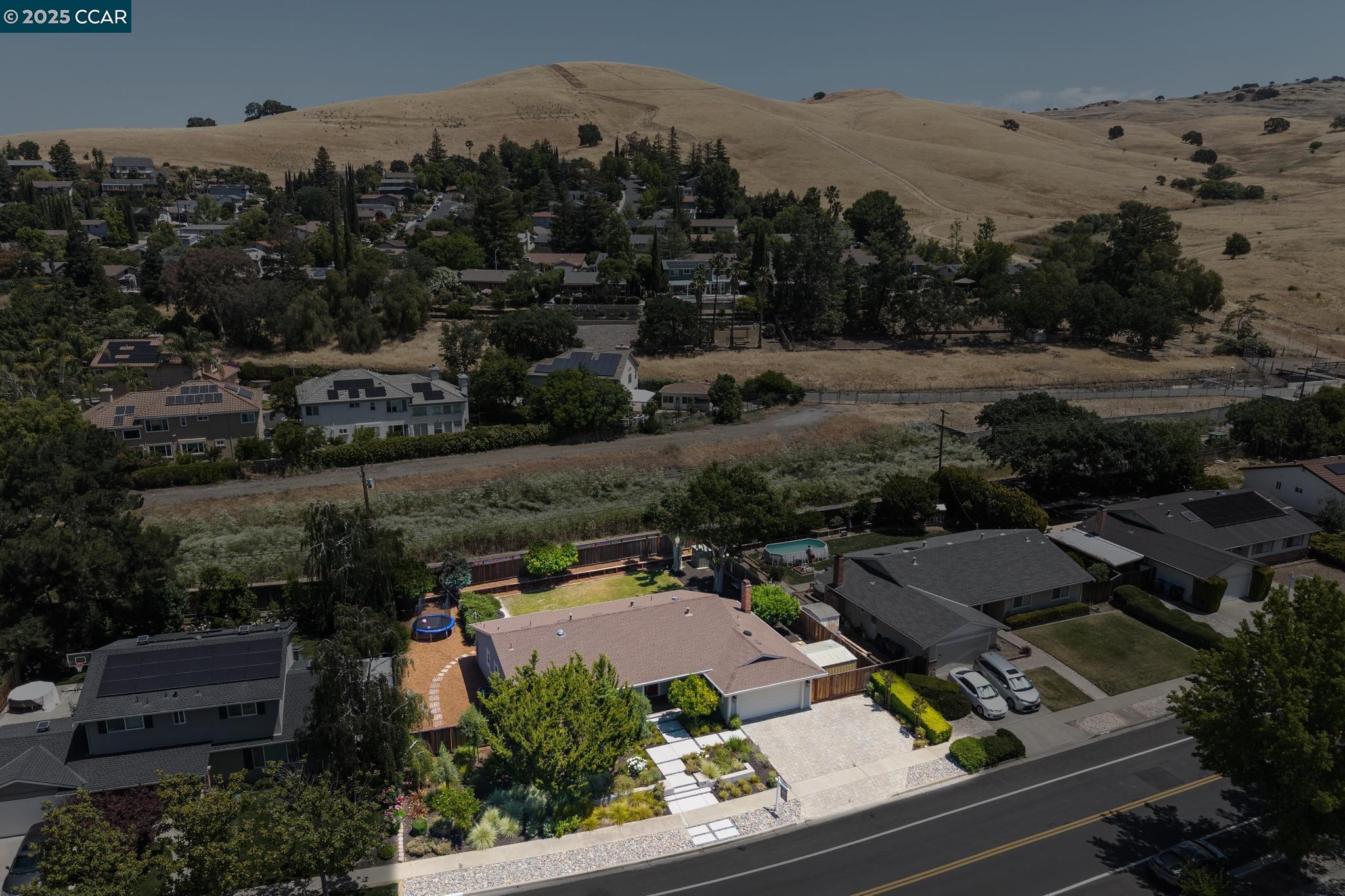 708 Citrus Ave