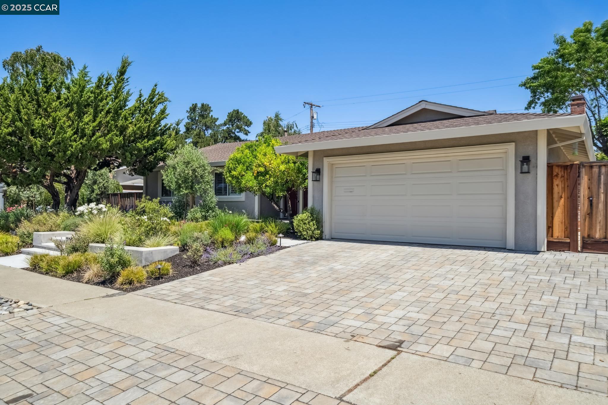 708 Citrus Ave