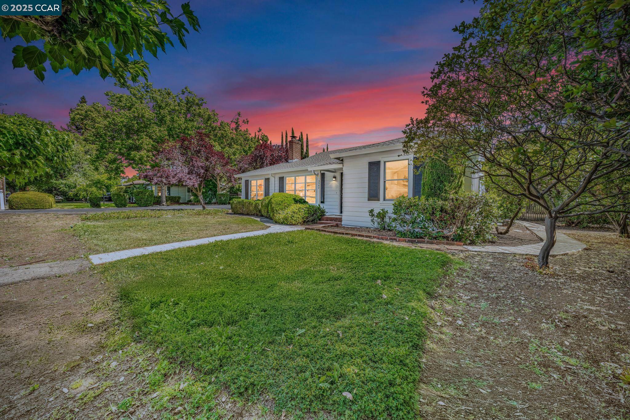 3542 Wren Ave