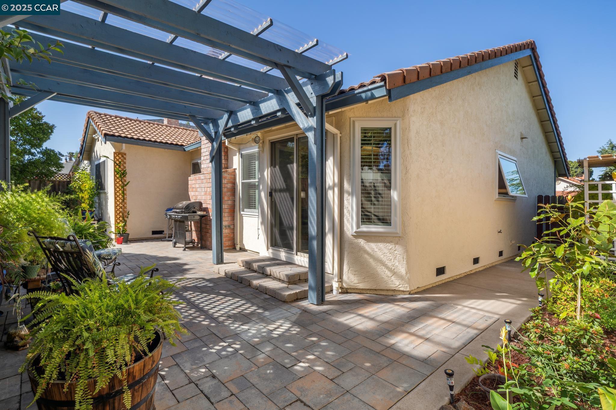 5098 Murchio Dr