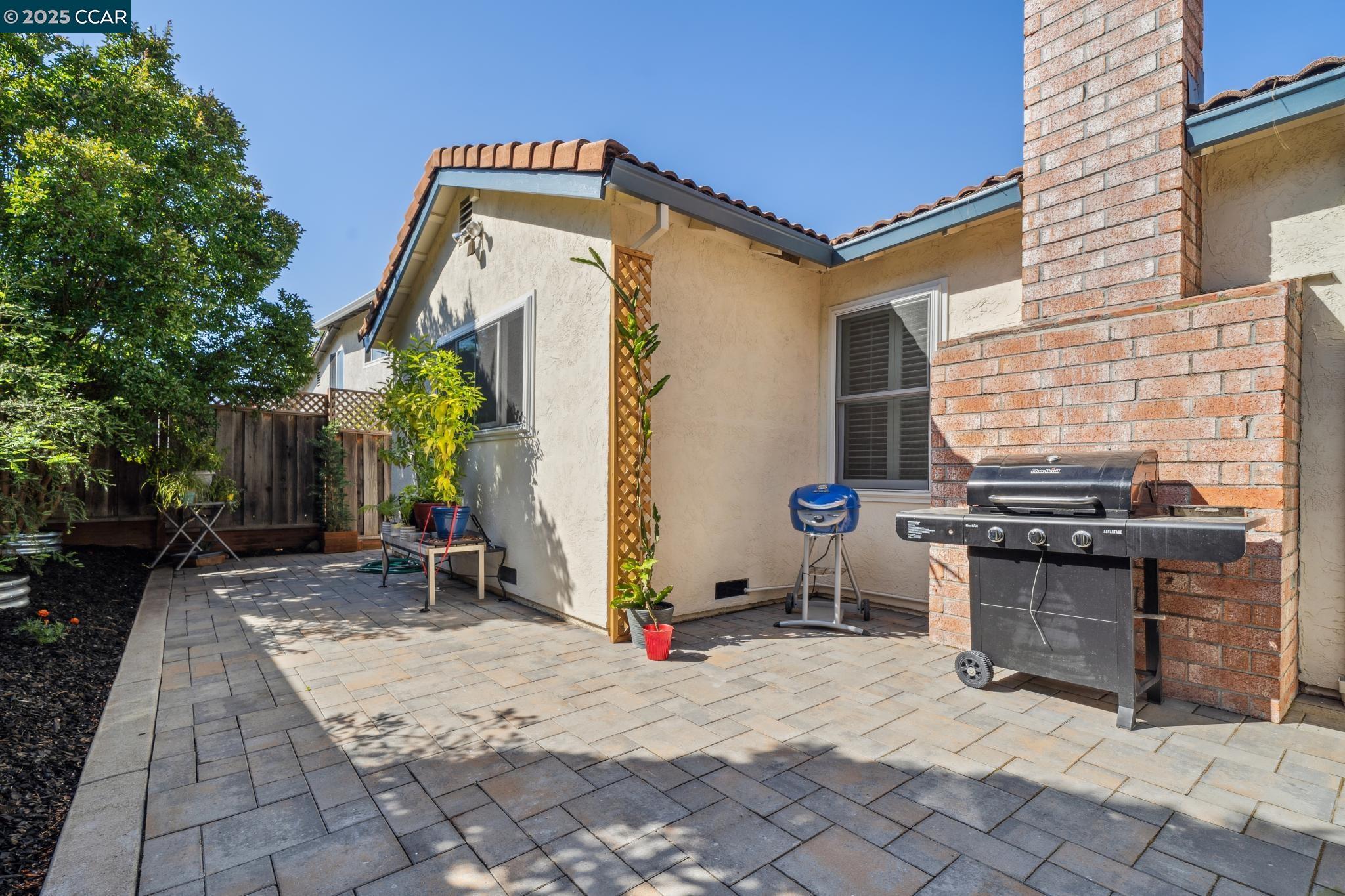 5098 Murchio Dr