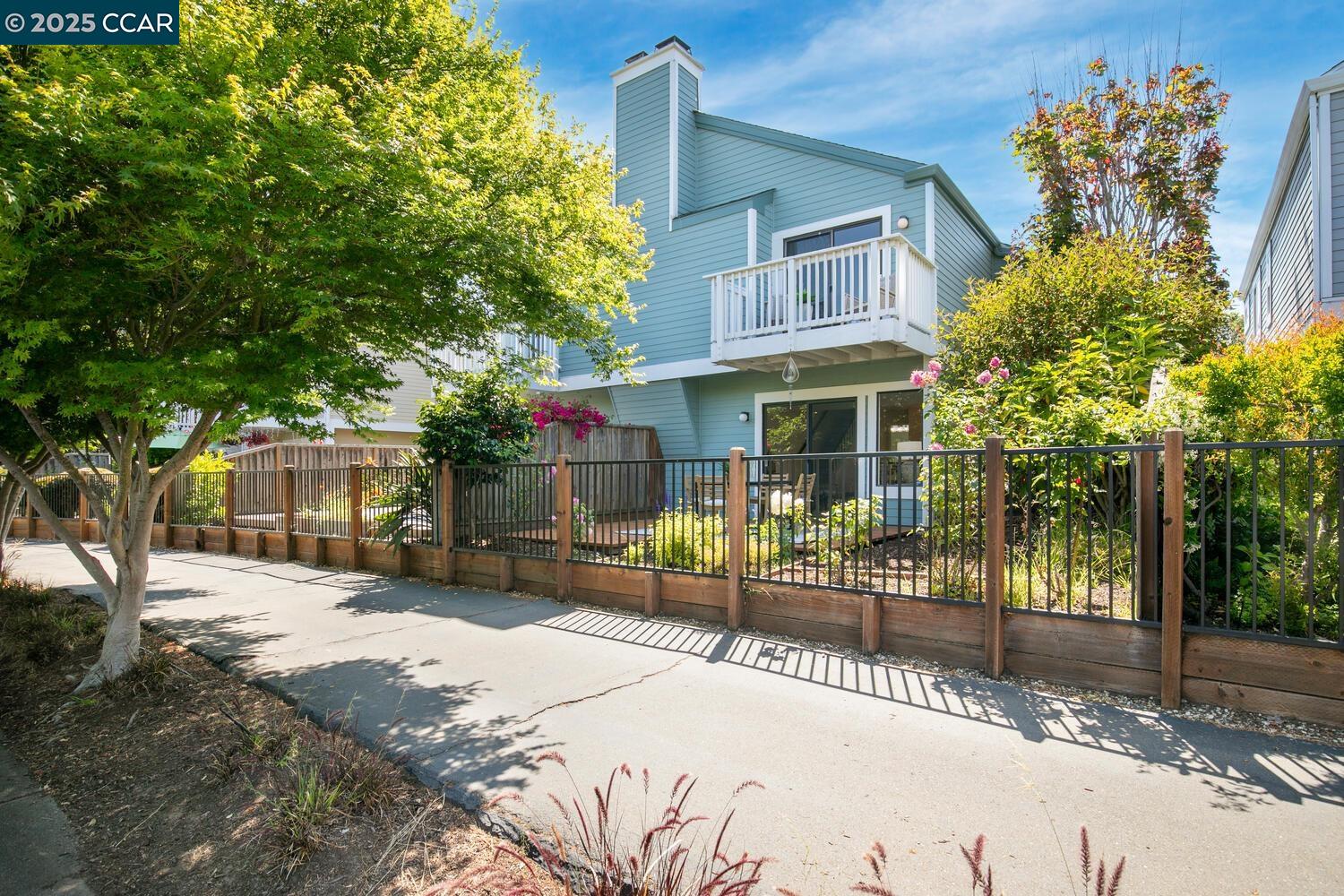 23 Shepardson Ln