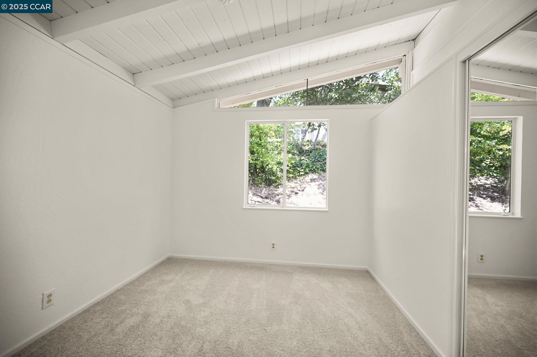 3352 Betty Ln