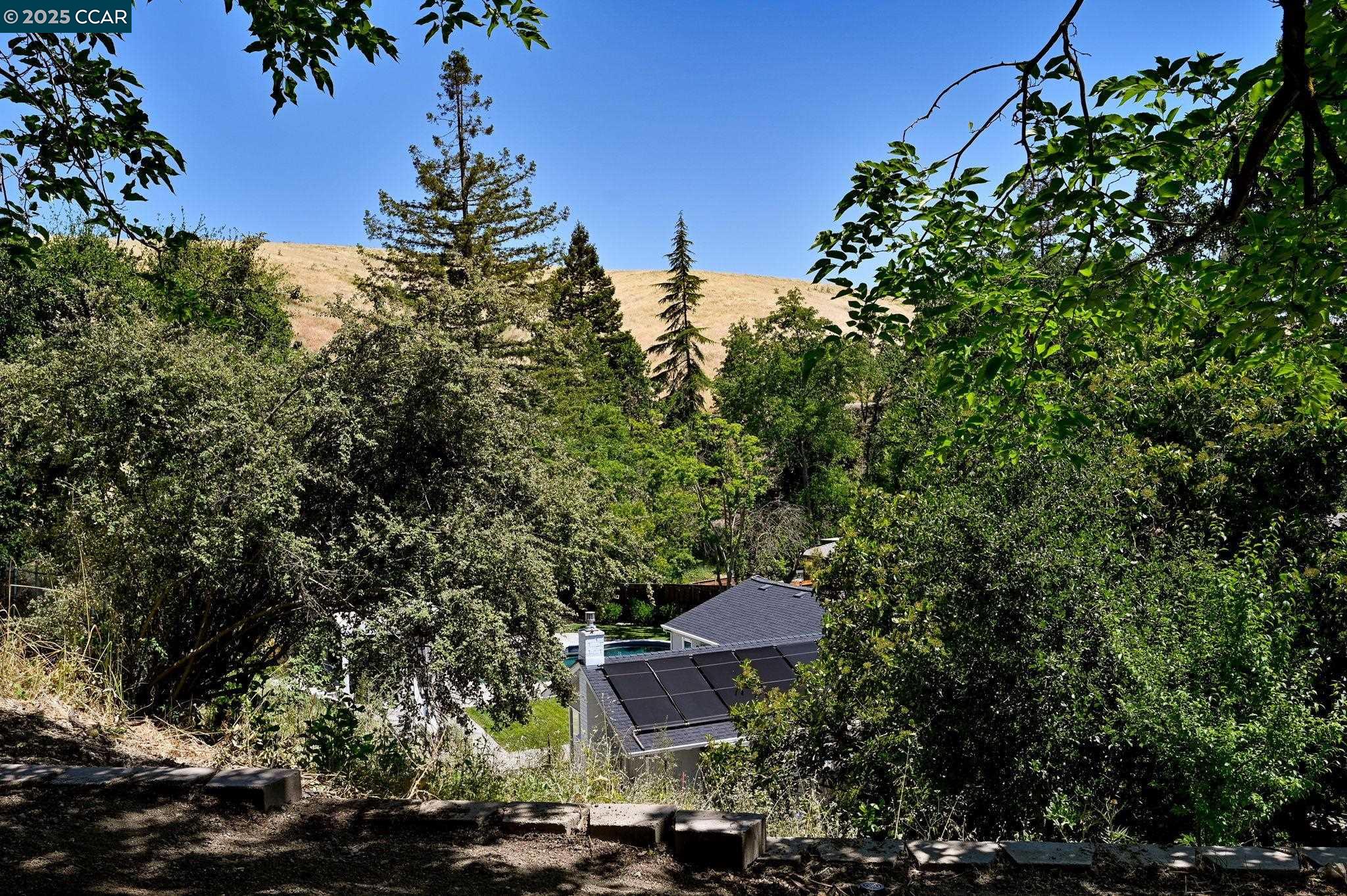3352 Betty Ln