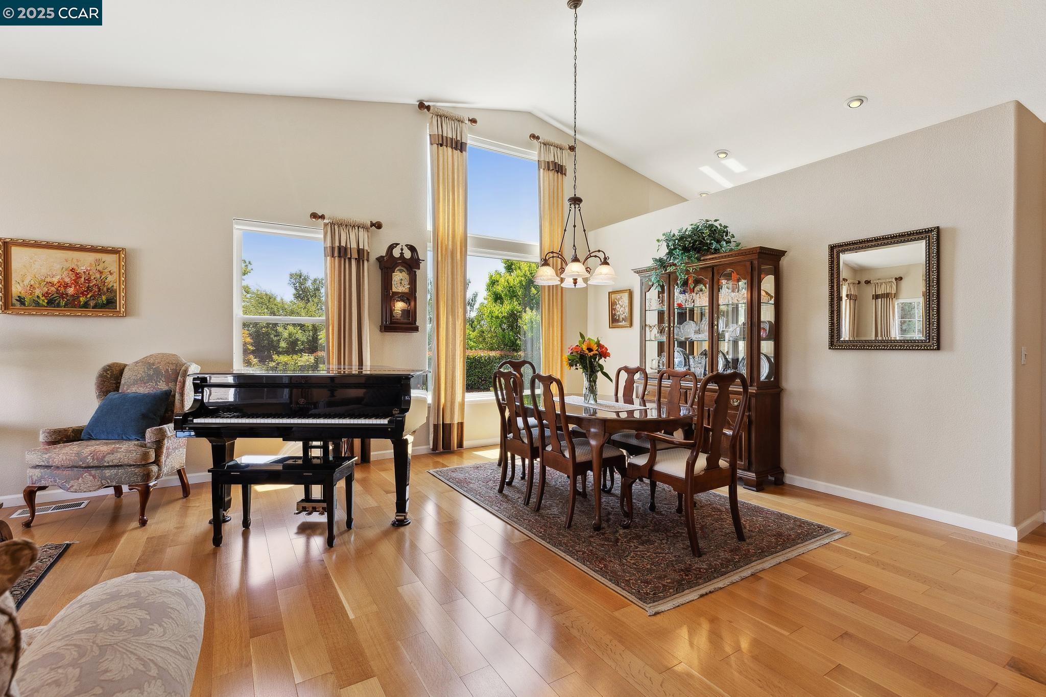 21 Mercury Ct