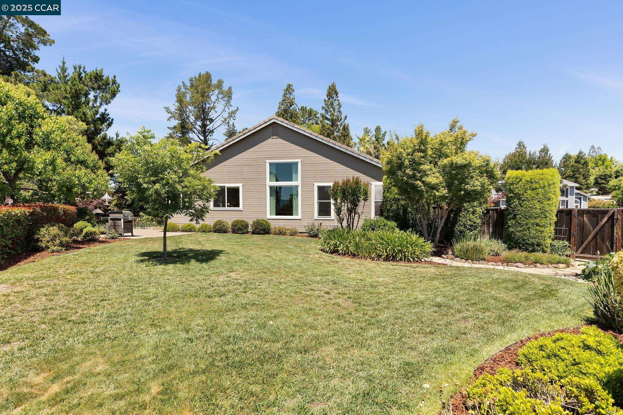 21 Mercury Ct