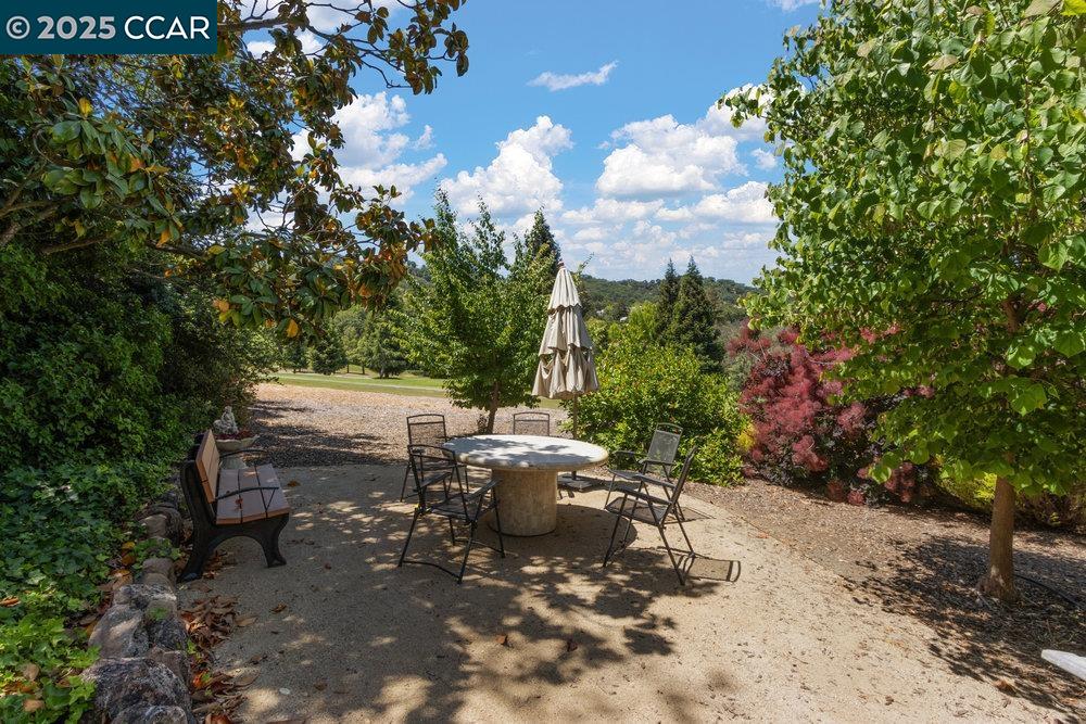 3399 Rossmoor Pkwy # 2