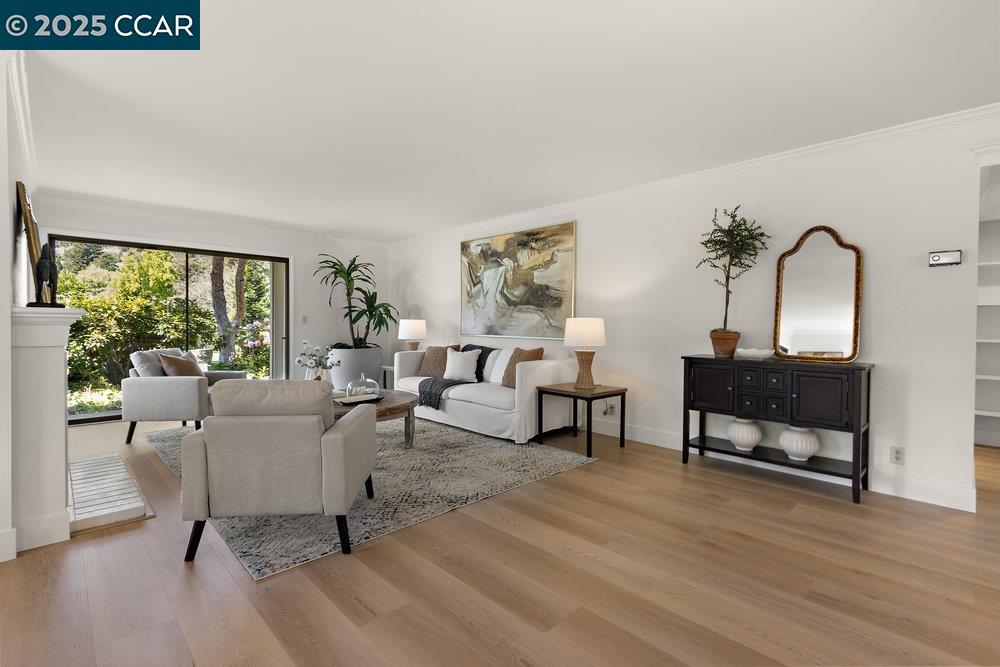 3399 Rossmoor Pkwy # 2