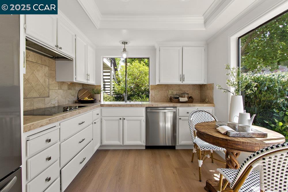 3399 Rossmoor Pkwy # 2