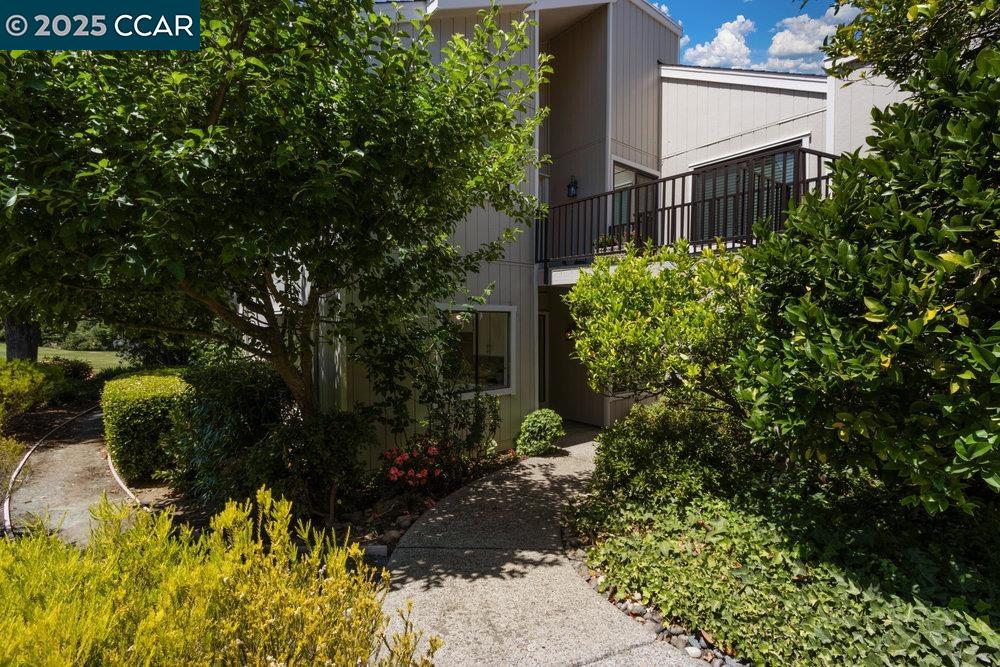3399 Rossmoor Pkwy # 2