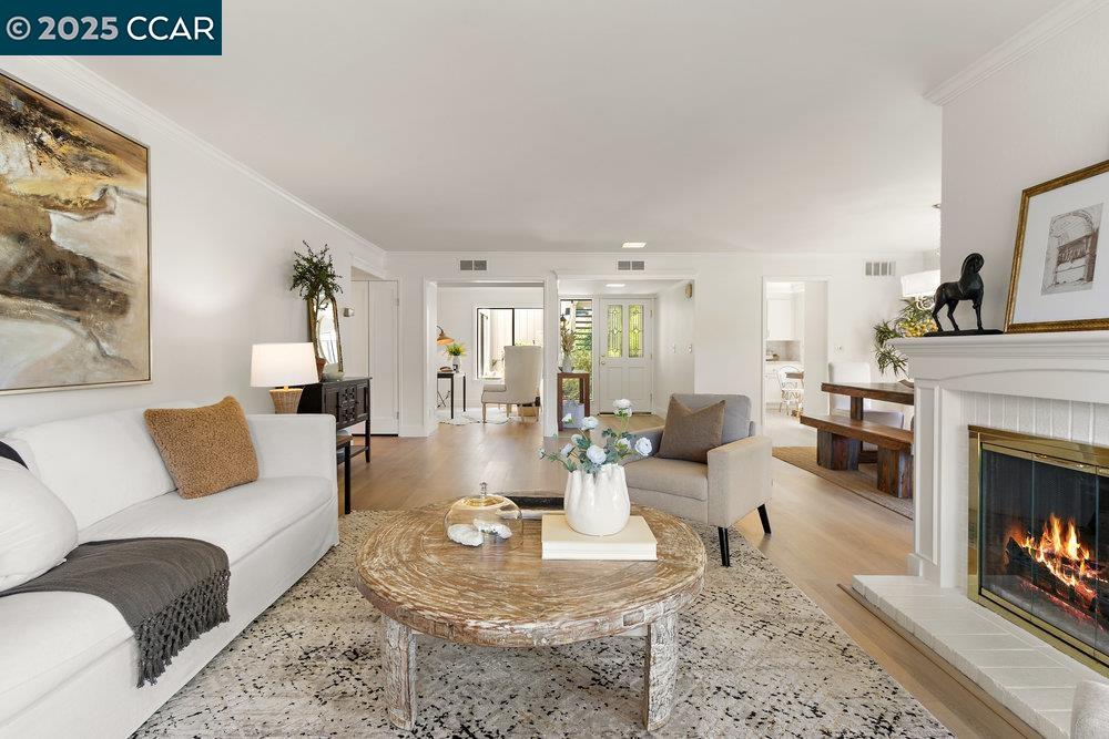 3399 Rossmoor Pkwy # 2