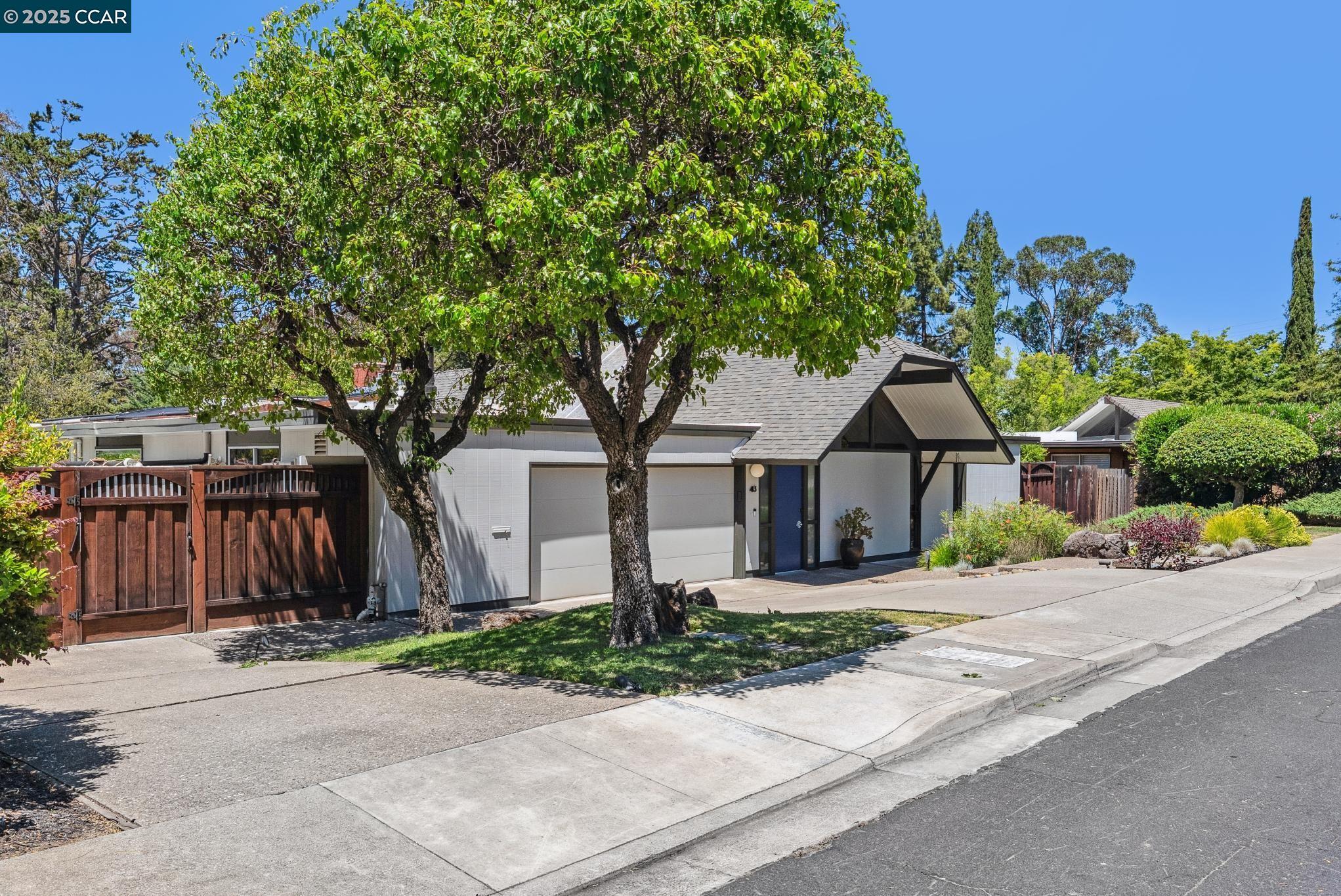 413 Pazzi Rd