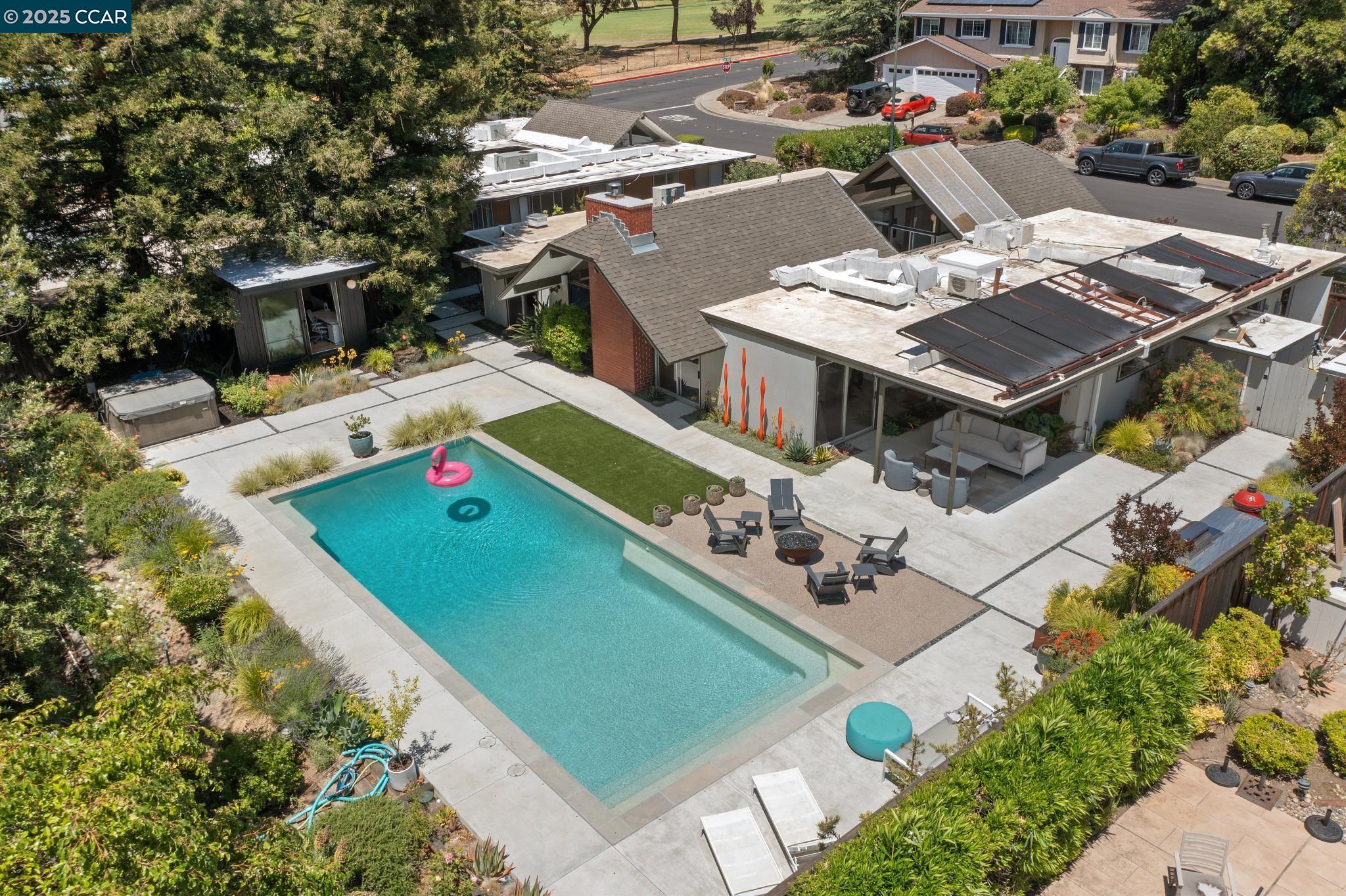 413 Pazzi Rd