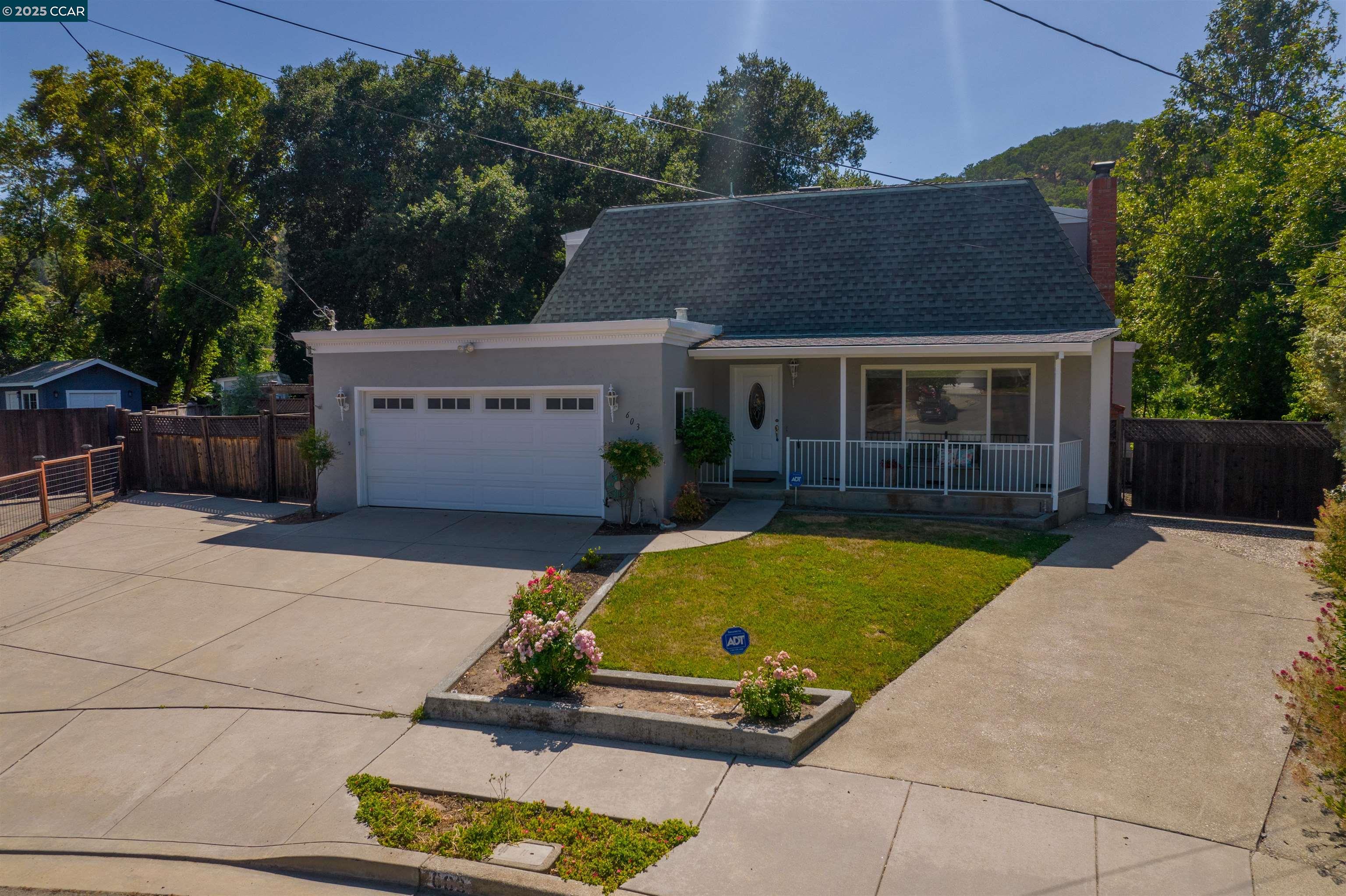 603 Plumas Ct