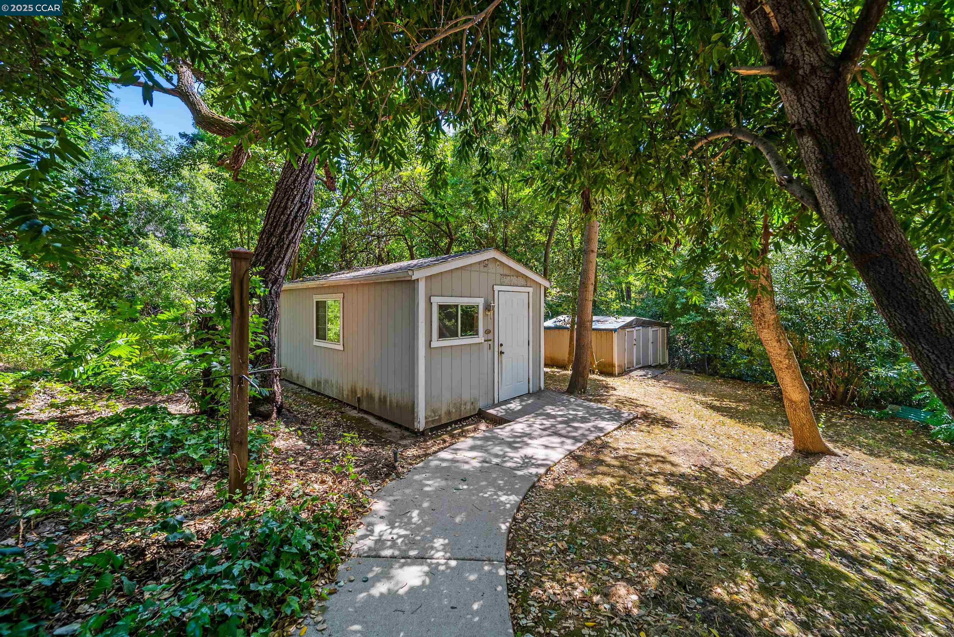 603 Plumas Ct