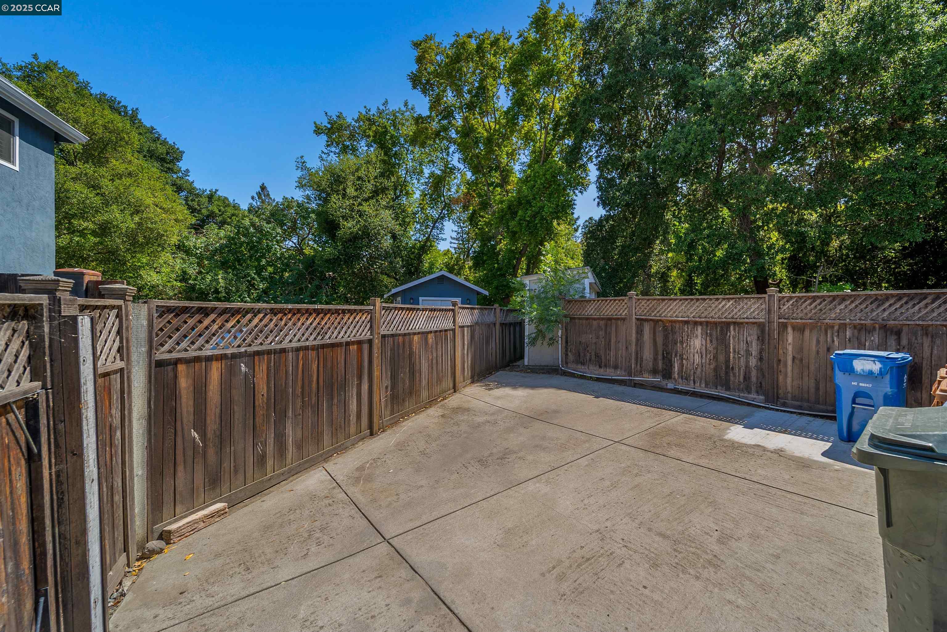 603 Plumas Ct