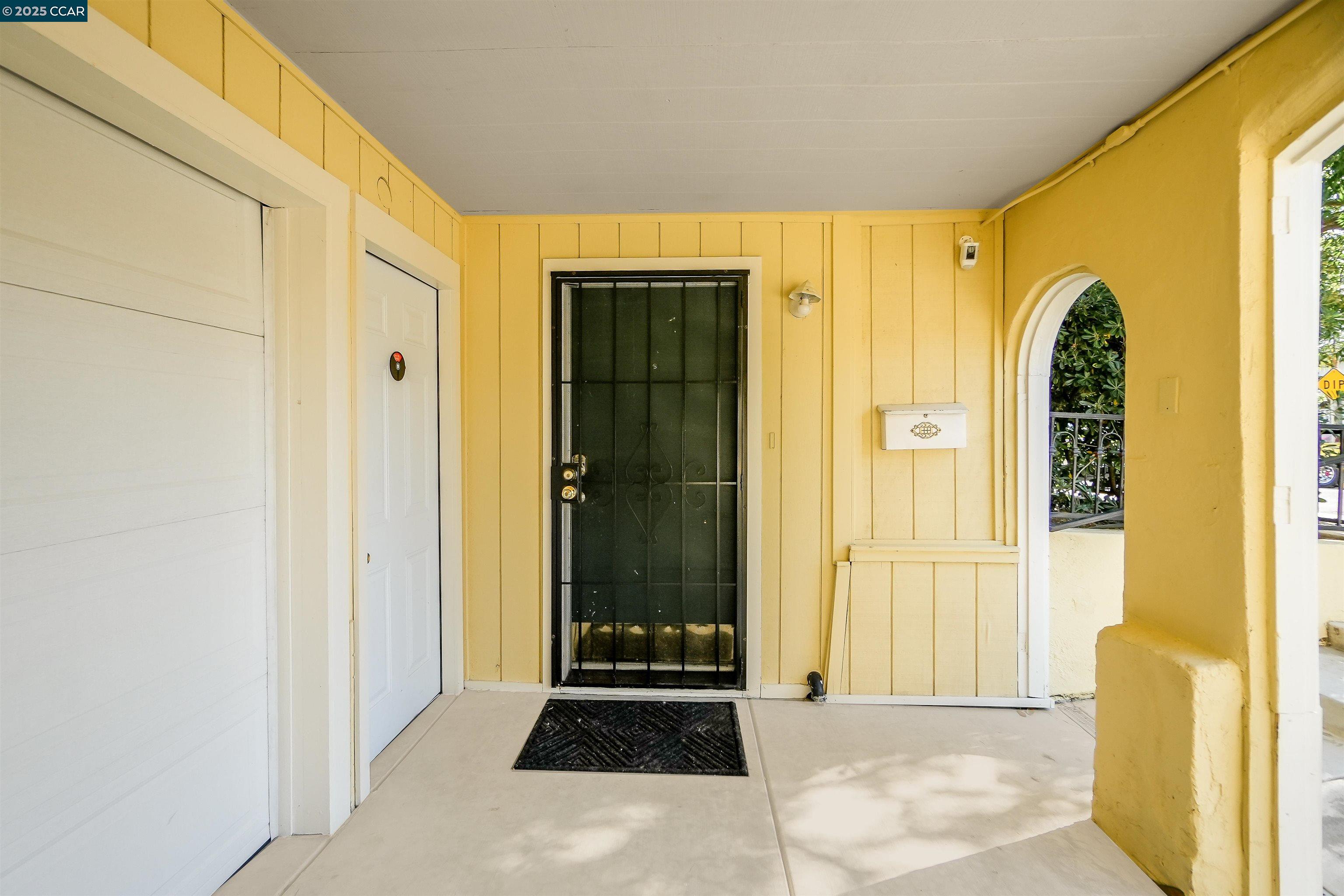 198 W 9Th St