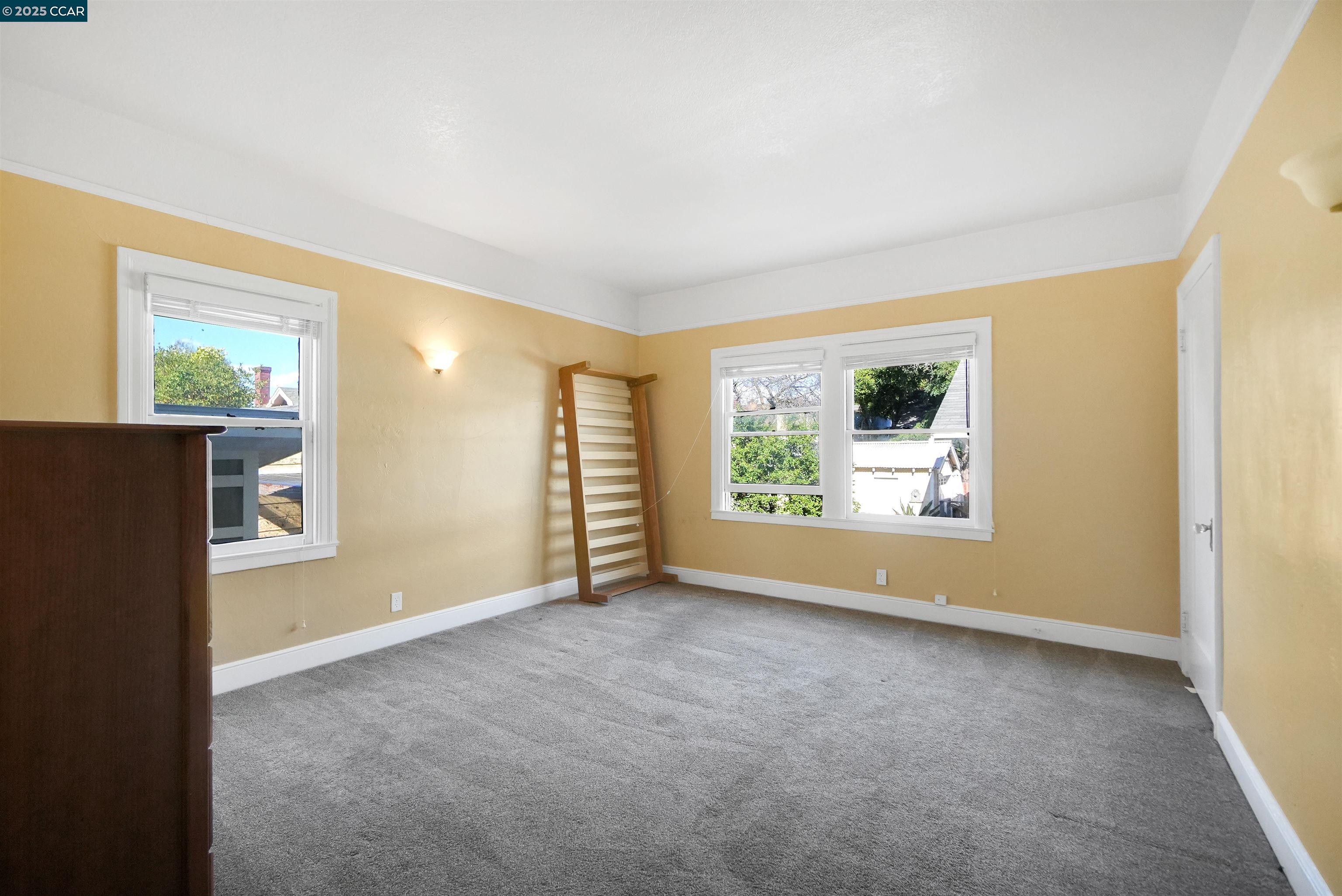 198 W 9Th St