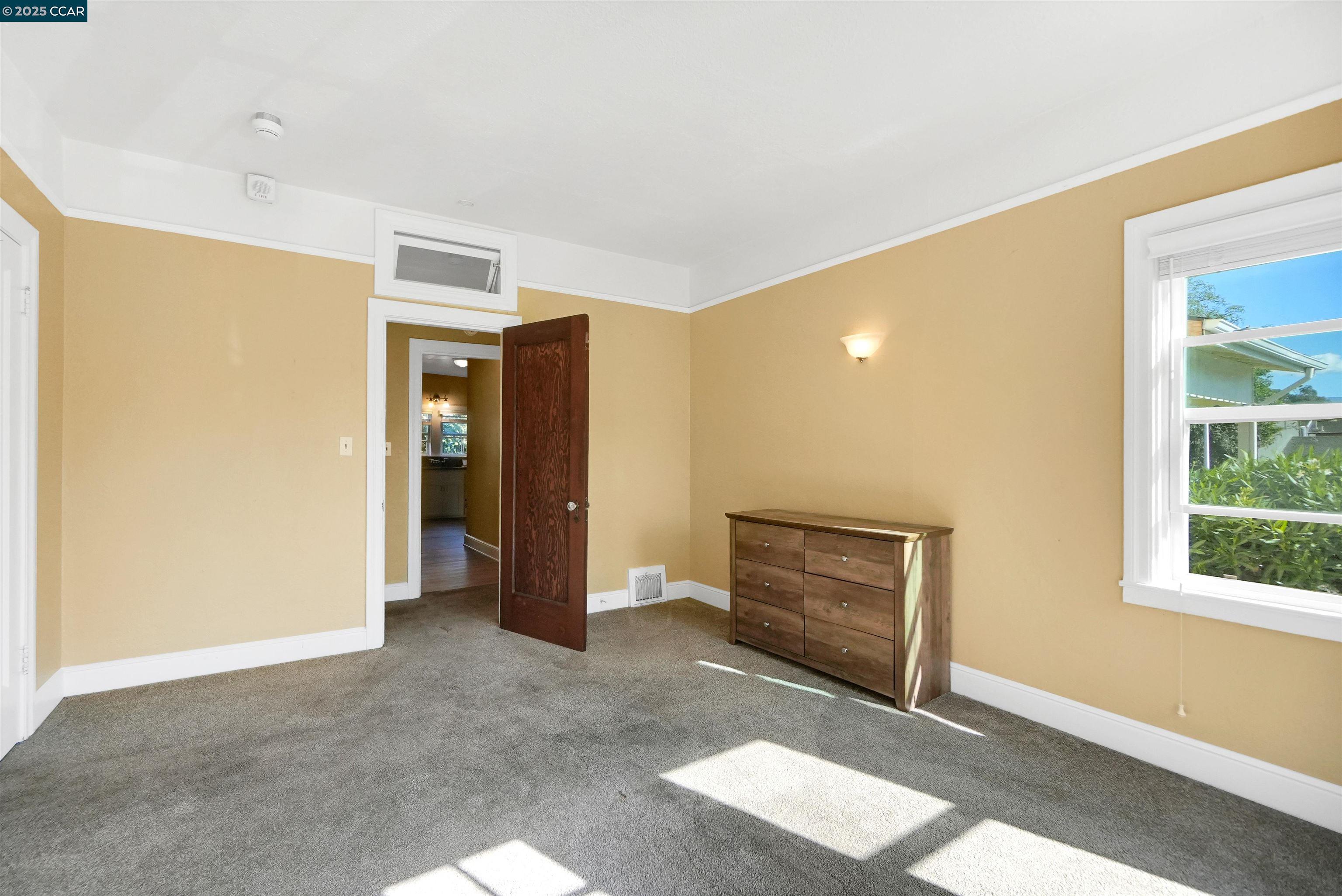 198 W 9Th St